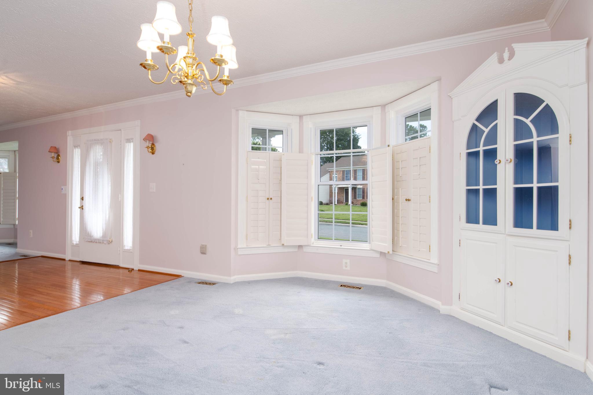 729 ROSECROFT COURT
