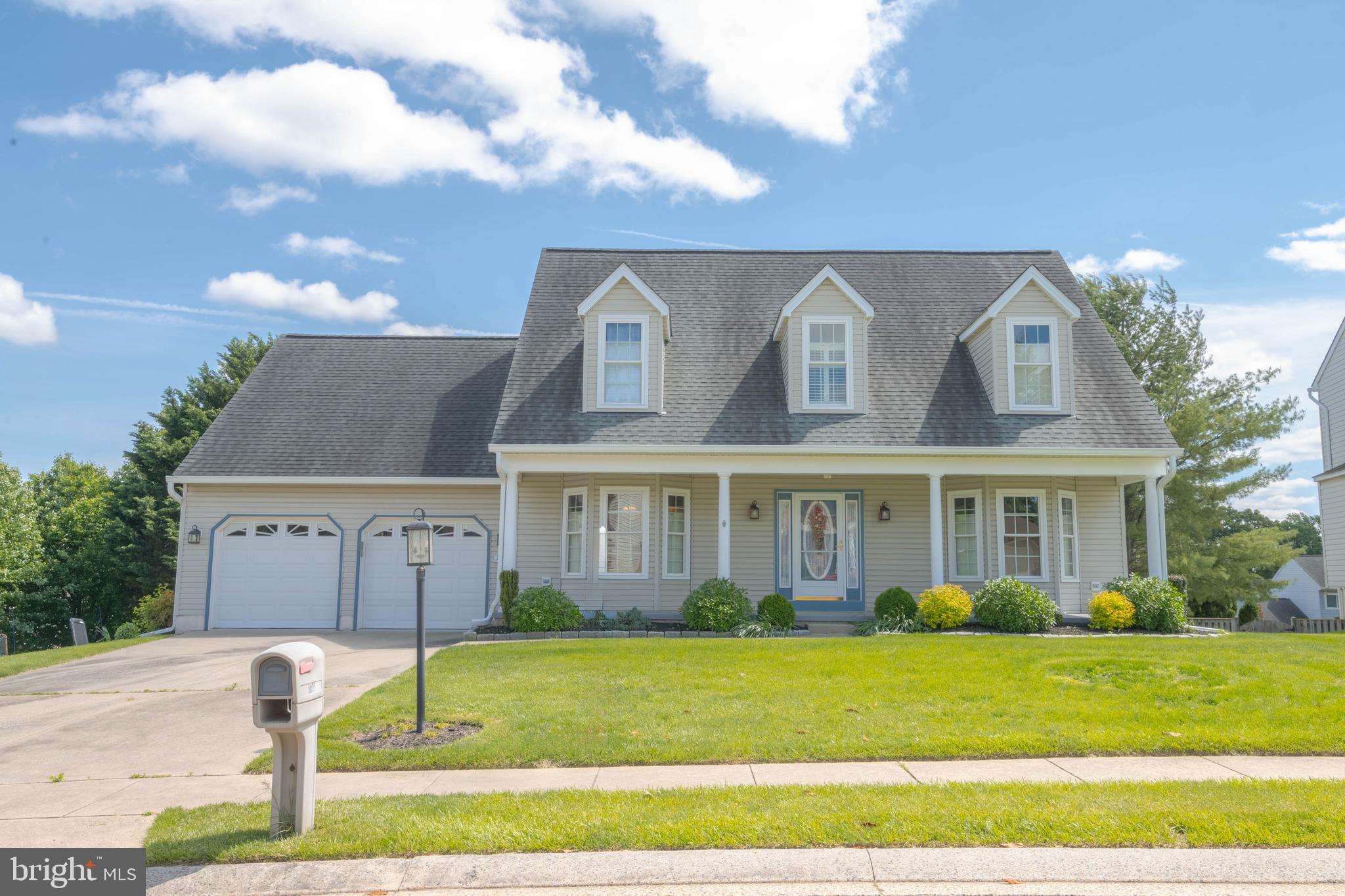 729 ROSECROFT COURT