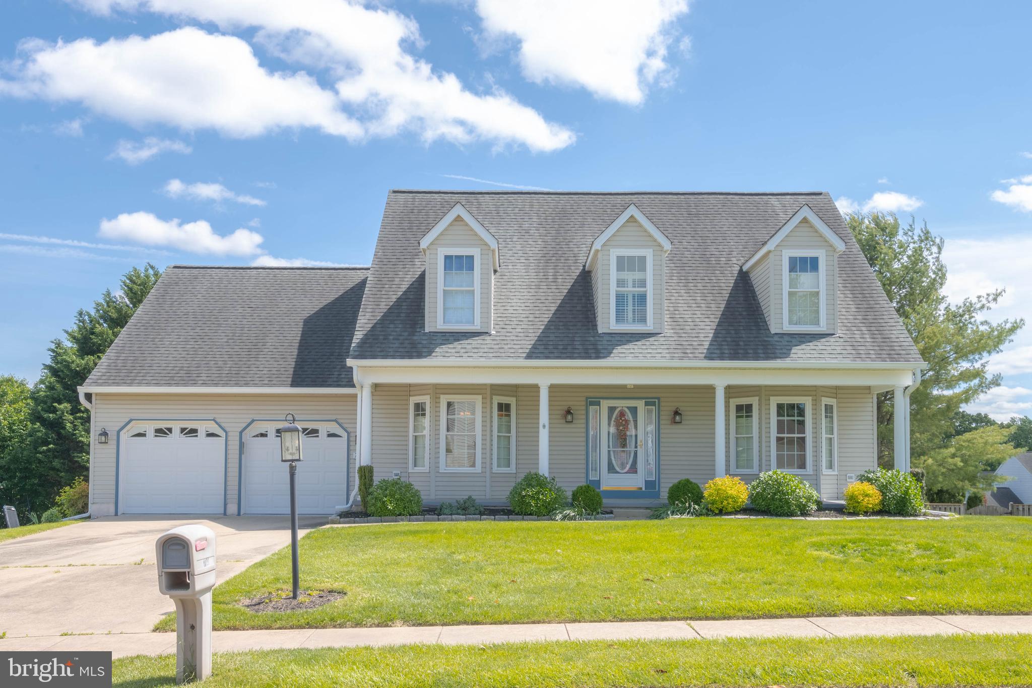 729 ROSECROFT COURT