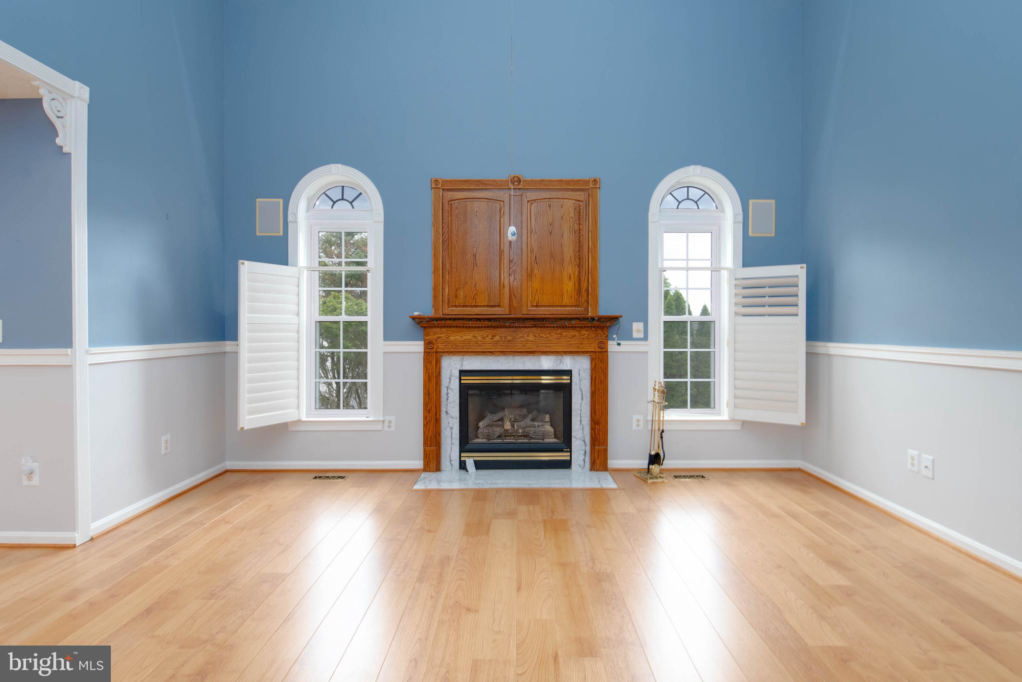 729 ROSECROFT COURT