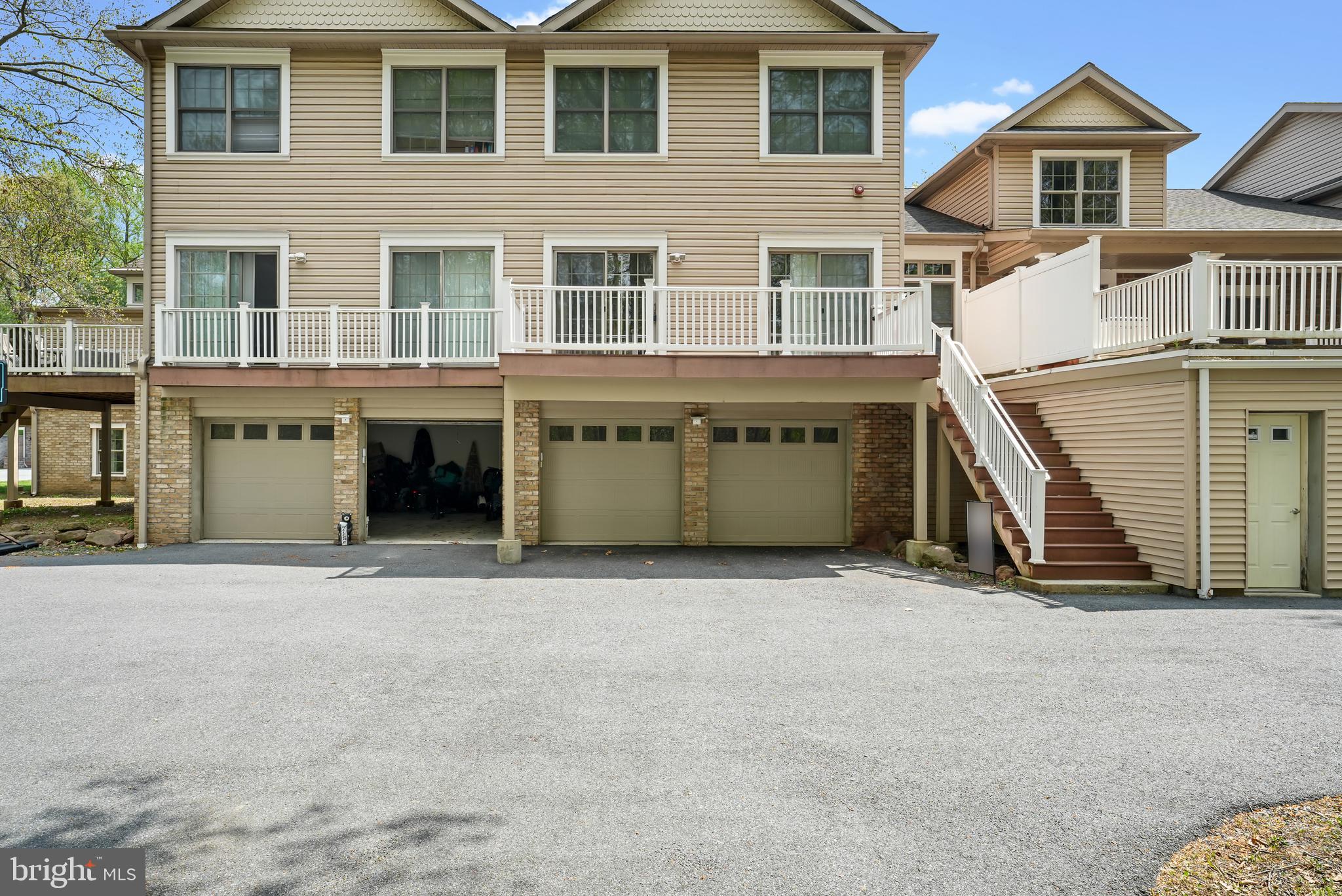 HIGH POINTE IN HERSHEY - Residential