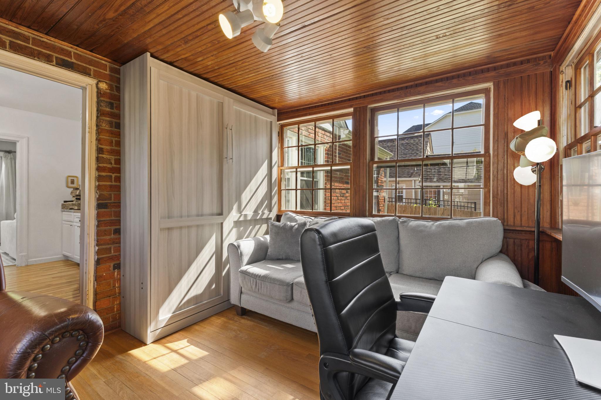 BALLSTON - Residential