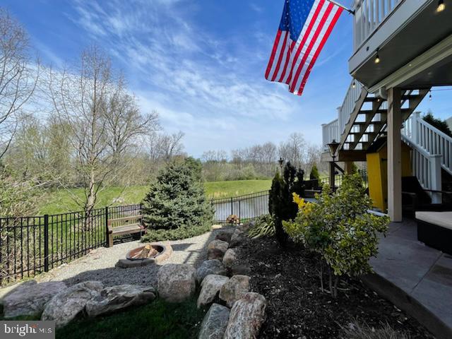 HAWTHORNE ESTATES - Residential