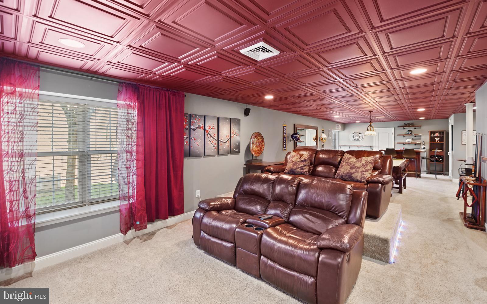 HAWTHORNE ESTATES - Residential