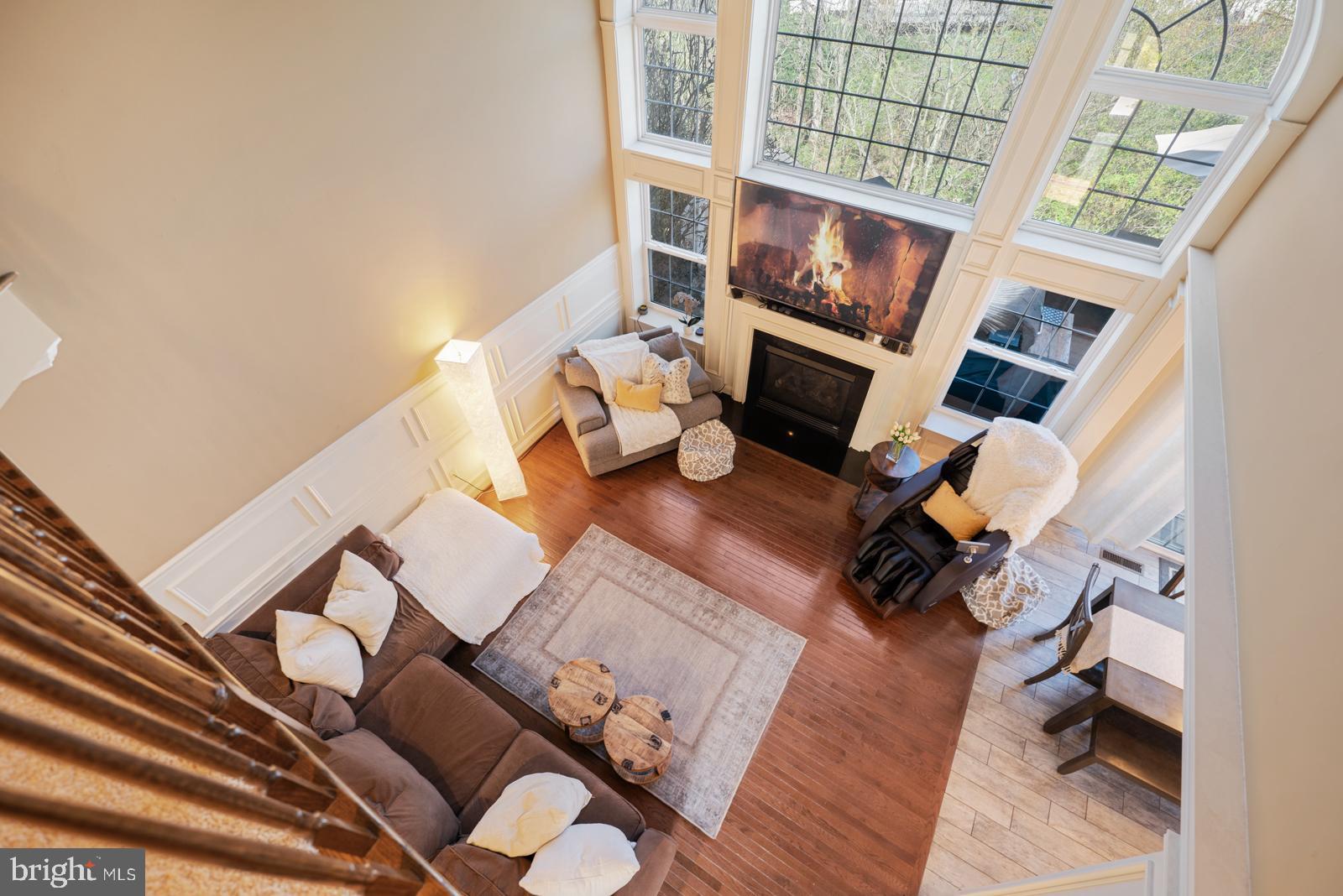 HAWTHORNE ESTATES - Residential