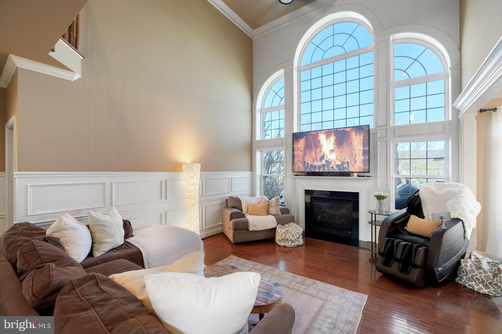 HAWTHORNE ESTATES - Residential