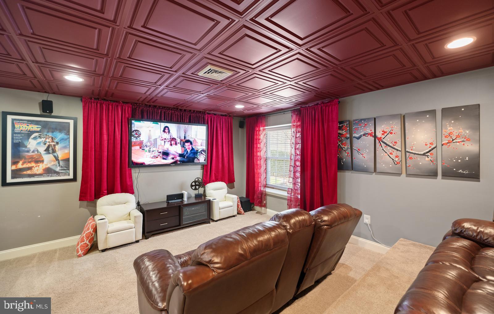 HAWTHORNE ESTATES - Residential