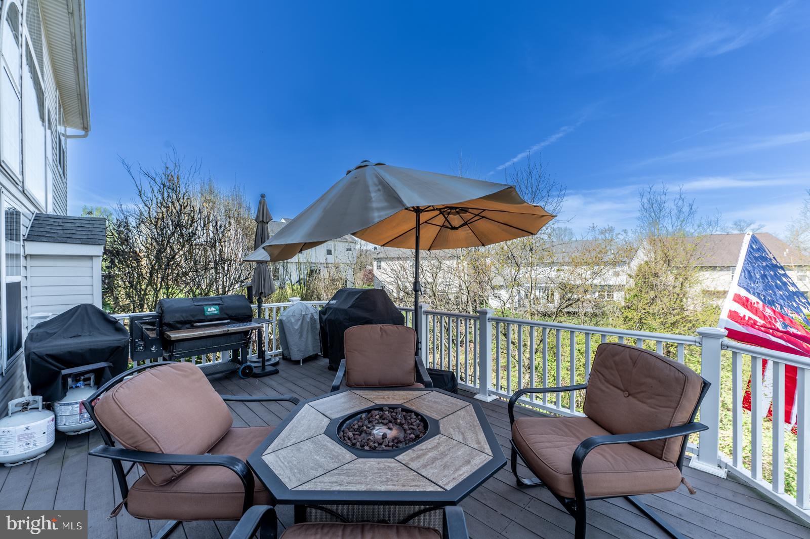 HAWTHORNE ESTATES - Residential