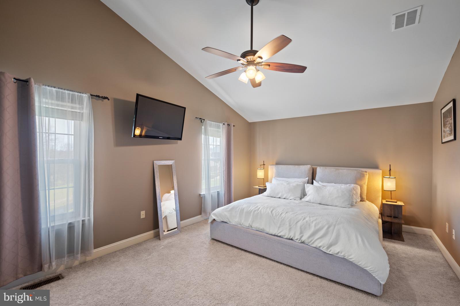 HAWTHORNE ESTATES - Residential