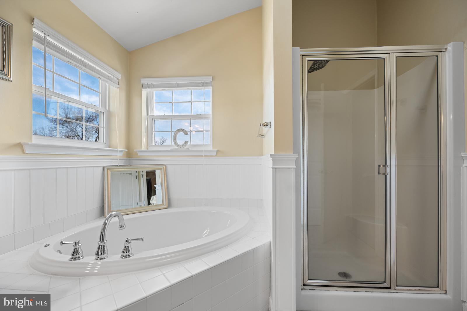 HAWTHORNE ESTATES - Residential