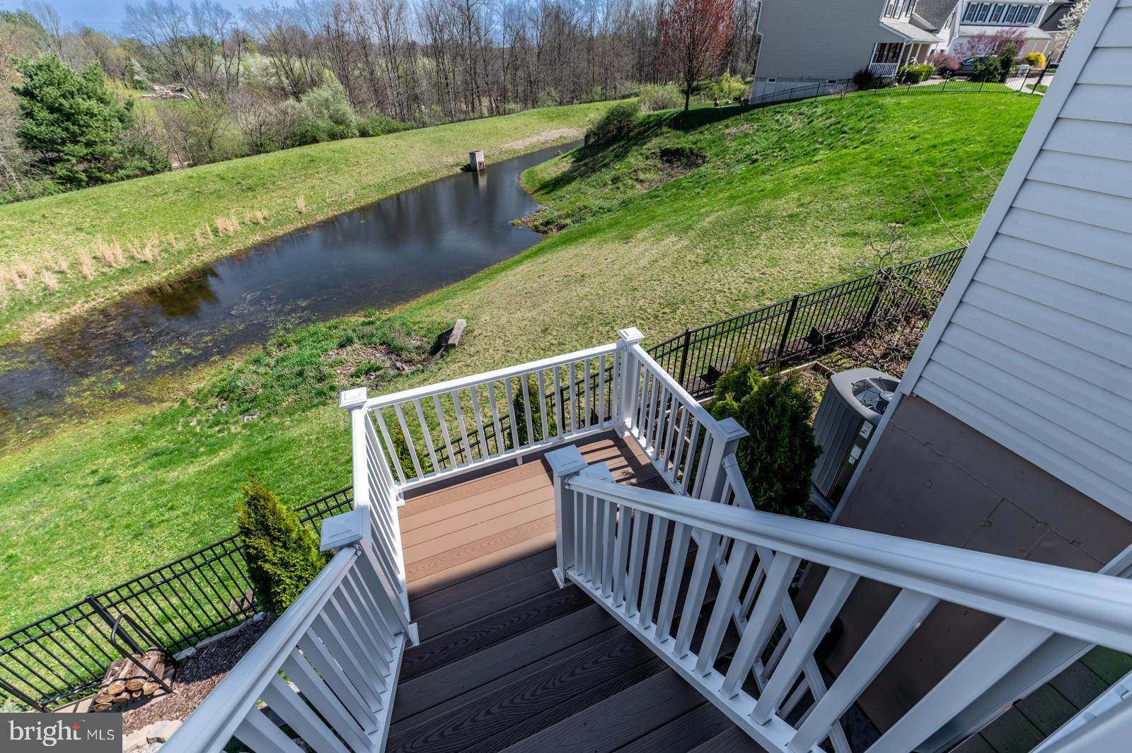 HAWTHORNE ESTATES - Residential