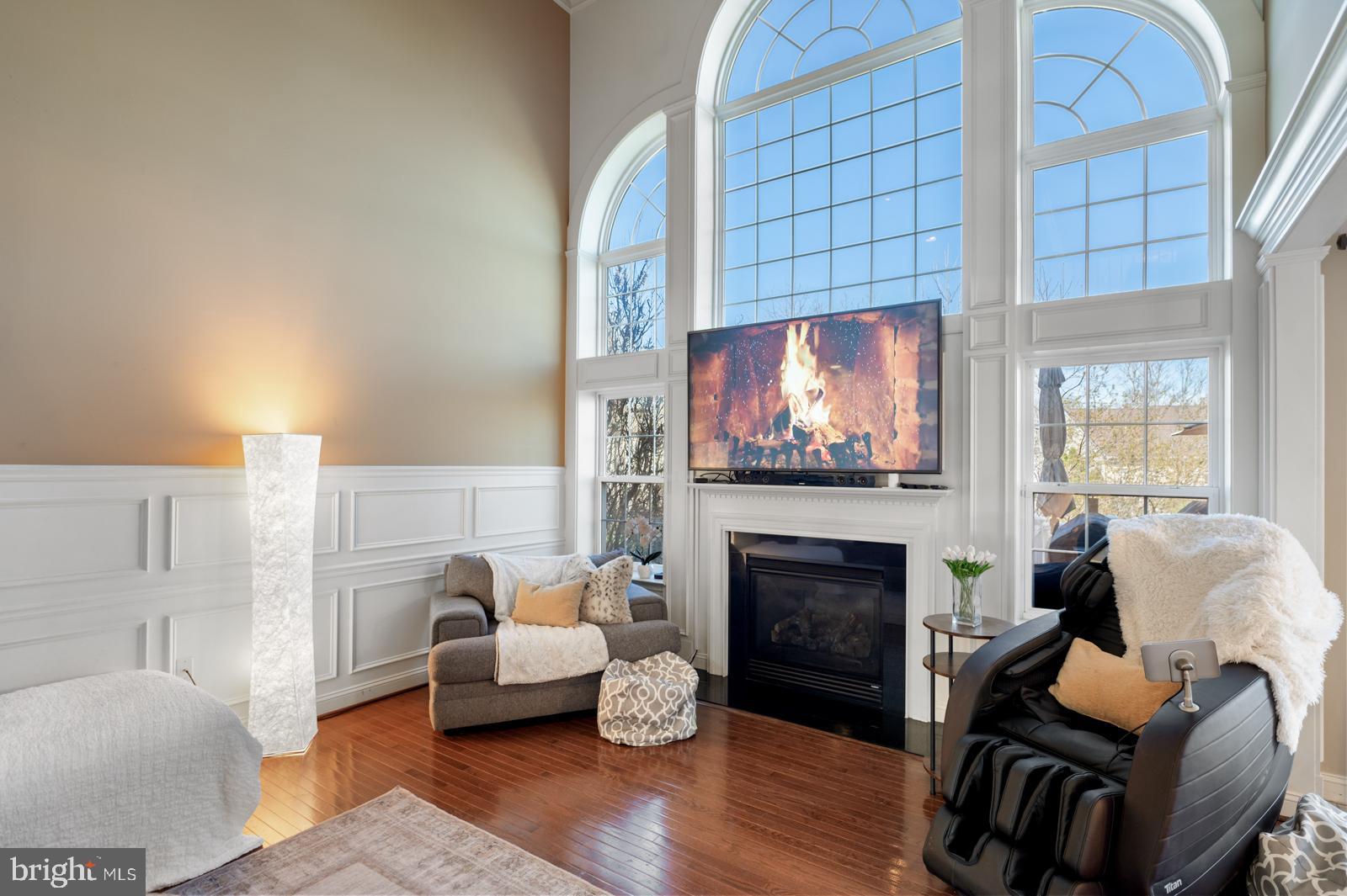 HAWTHORNE ESTATES - Residential