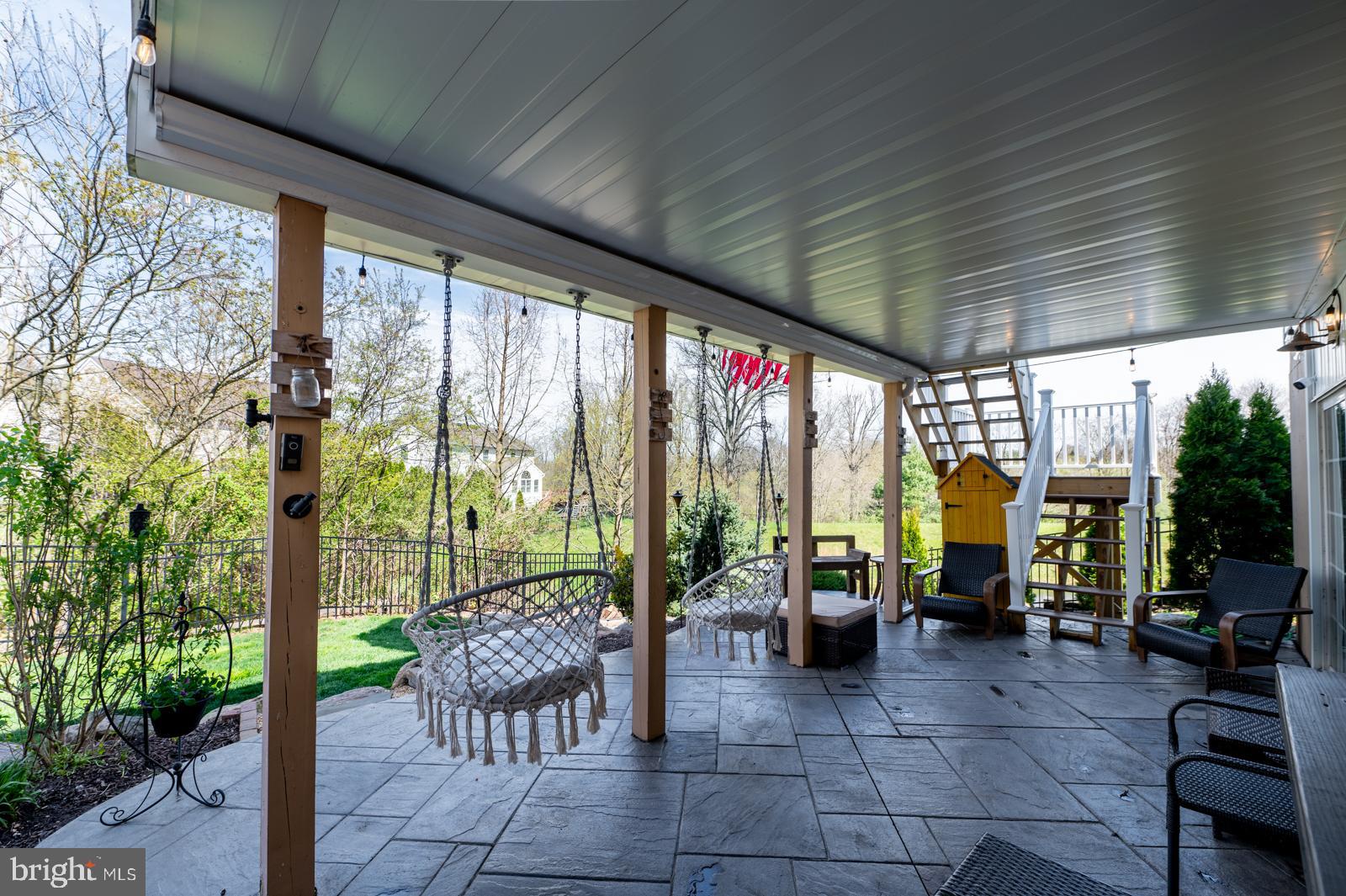 HAWTHORNE ESTATES - Residential