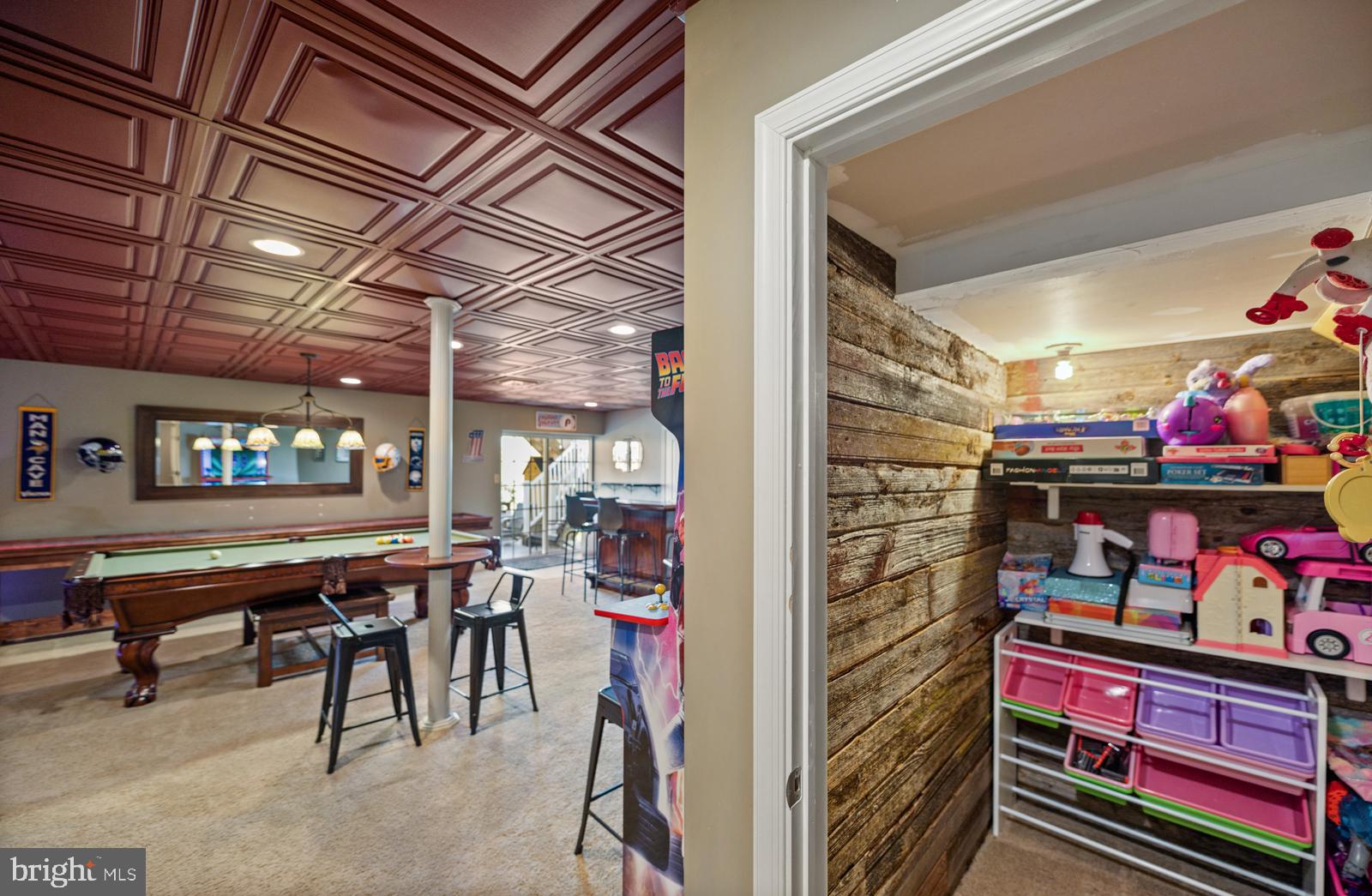 HAWTHORNE ESTATES - Residential