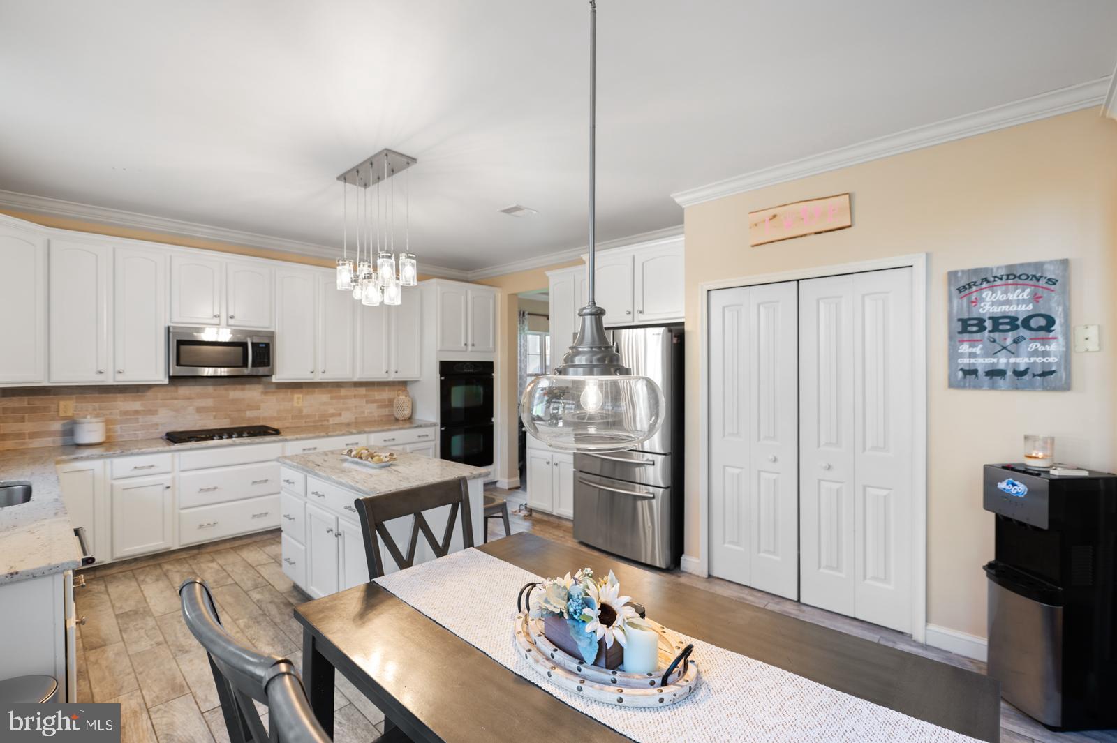 HAWTHORNE ESTATES - Residential