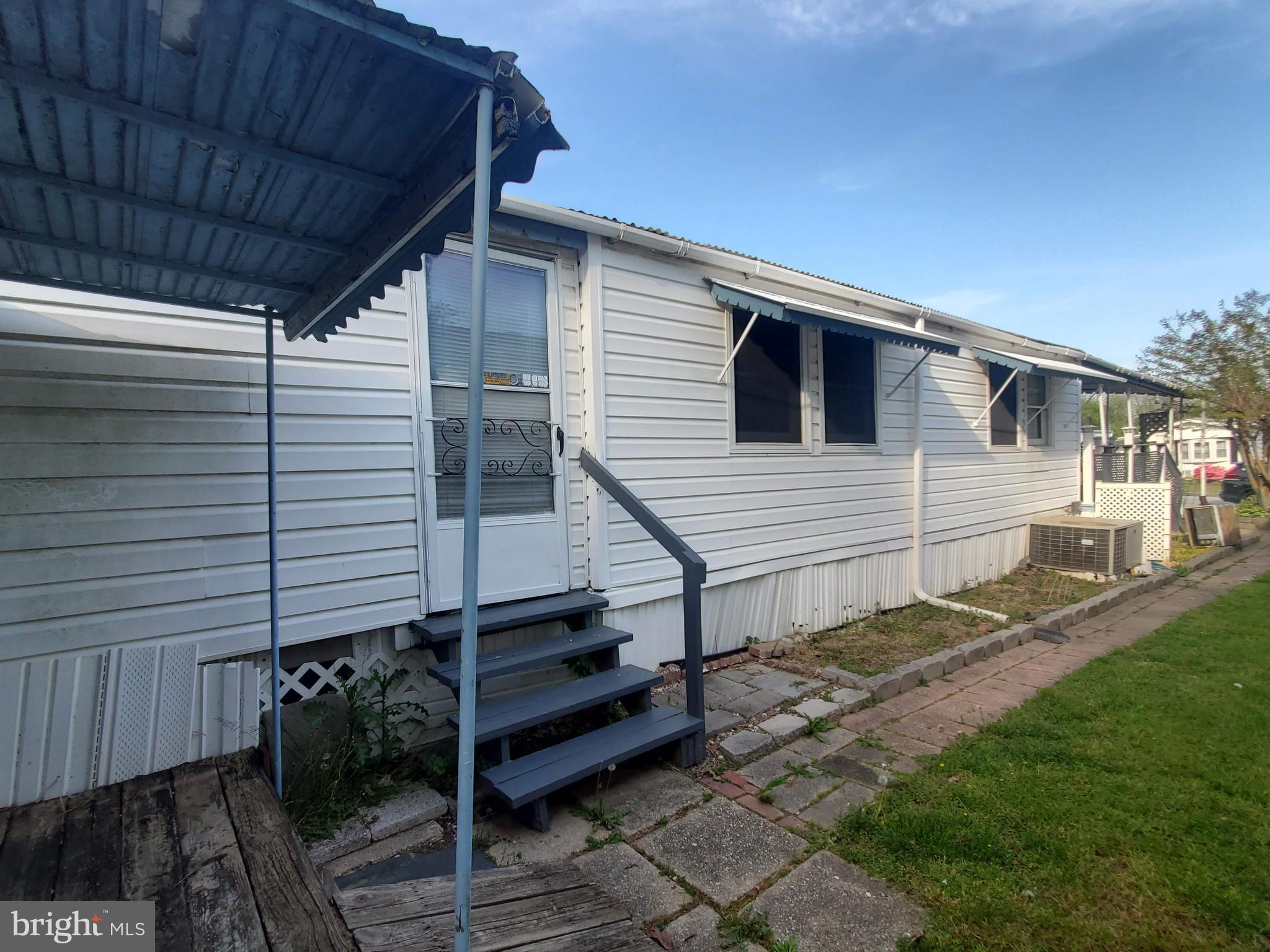 KEN LEE MOBILE HOME PARK - Residential