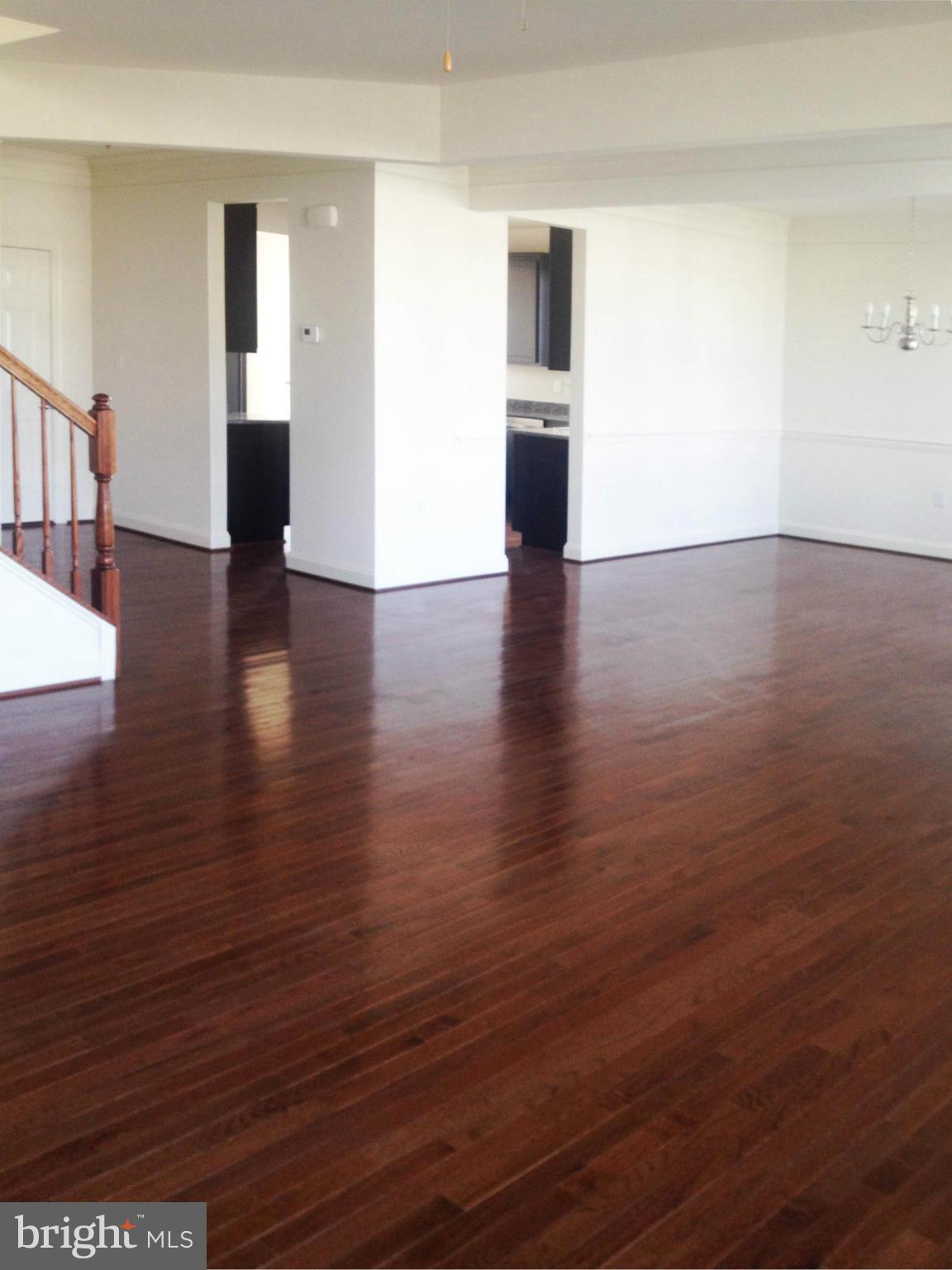 LAKELAND PLACE - Residential