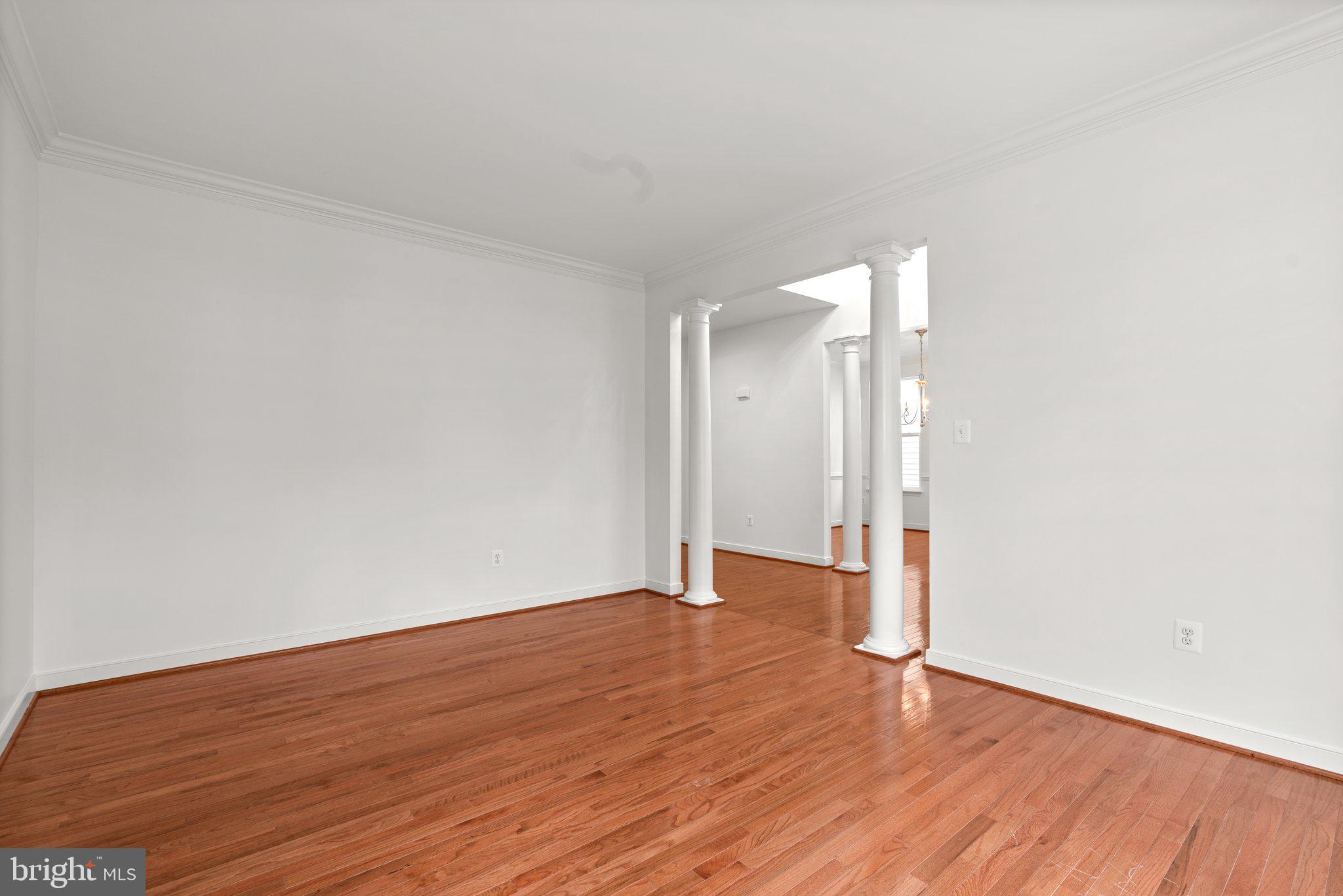 URBANA HIGHLANDS - Residential Lease