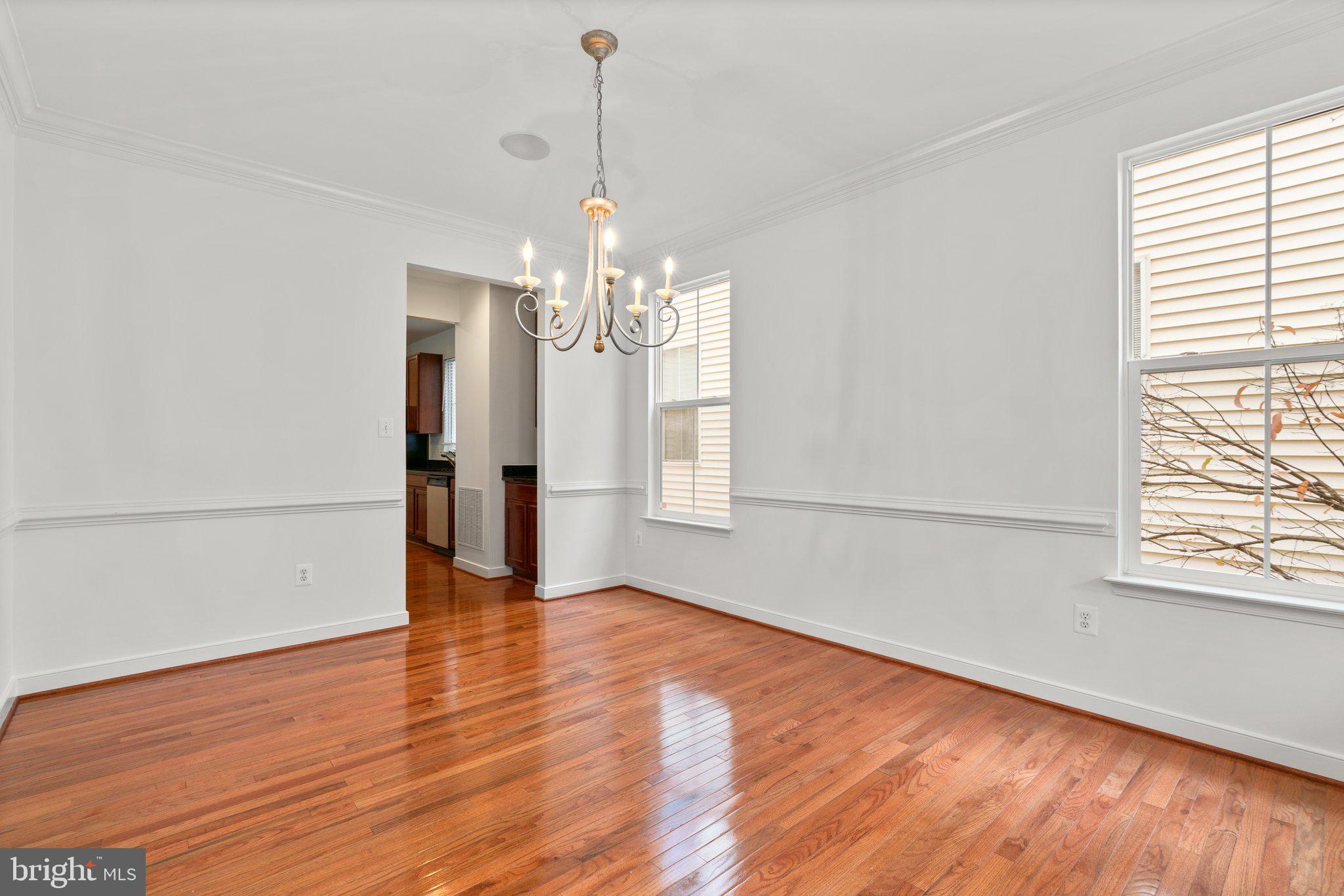 URBANA HIGHLANDS - Residential Lease