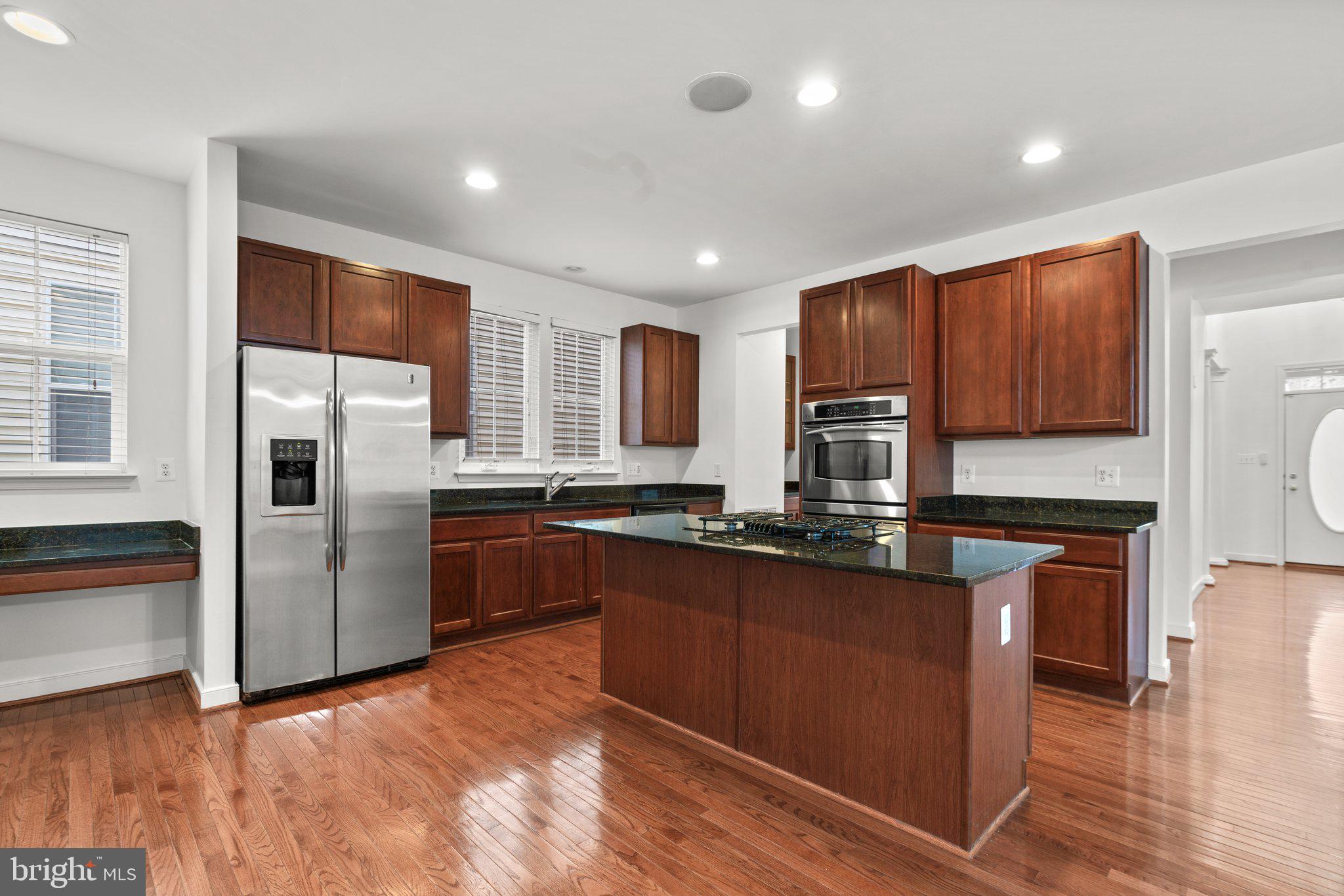 URBANA HIGHLANDS - Residential Lease