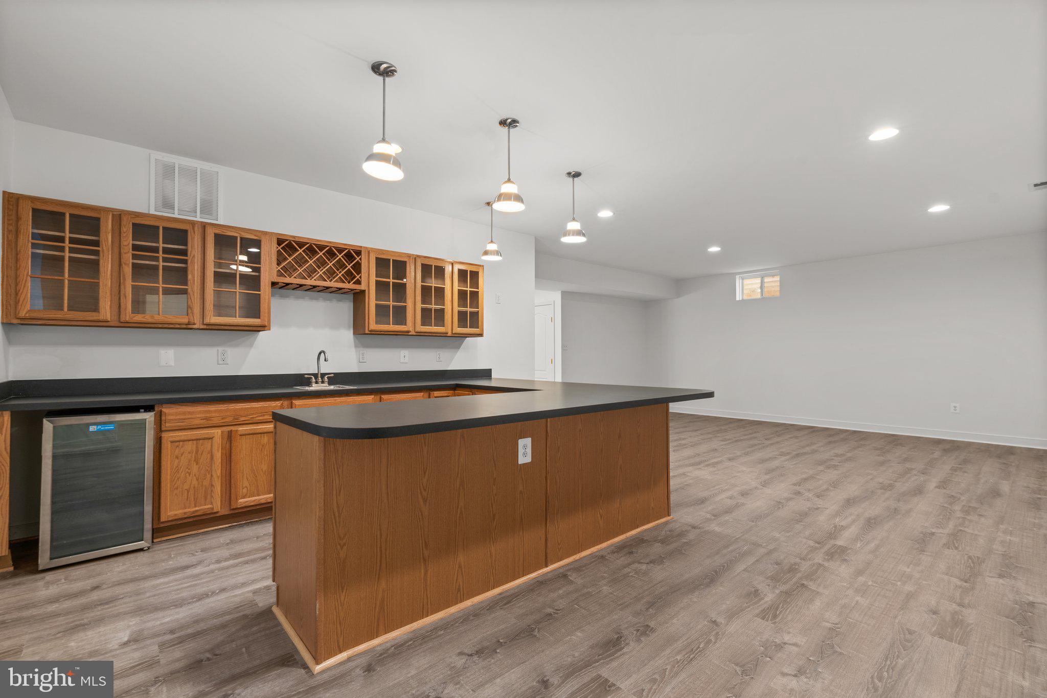 URBANA HIGHLANDS - Residential Lease