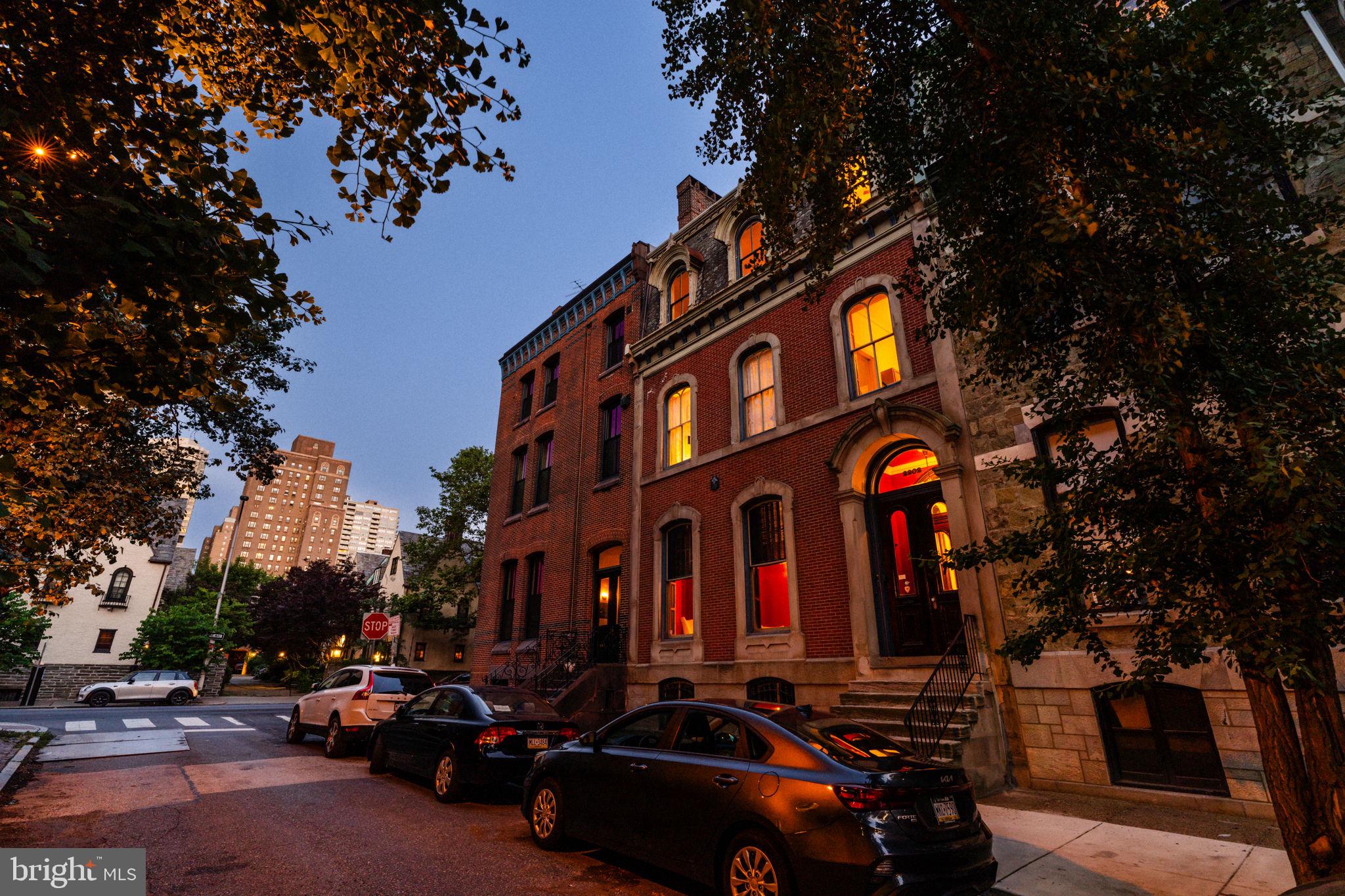 FITLER SQUARE - Residential Income