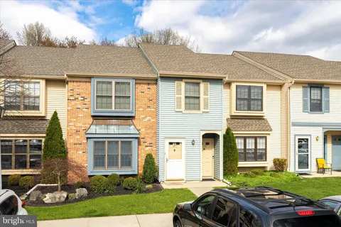 167 Wyndham Place, Robbinsville, NJ MLS: NJME2058194