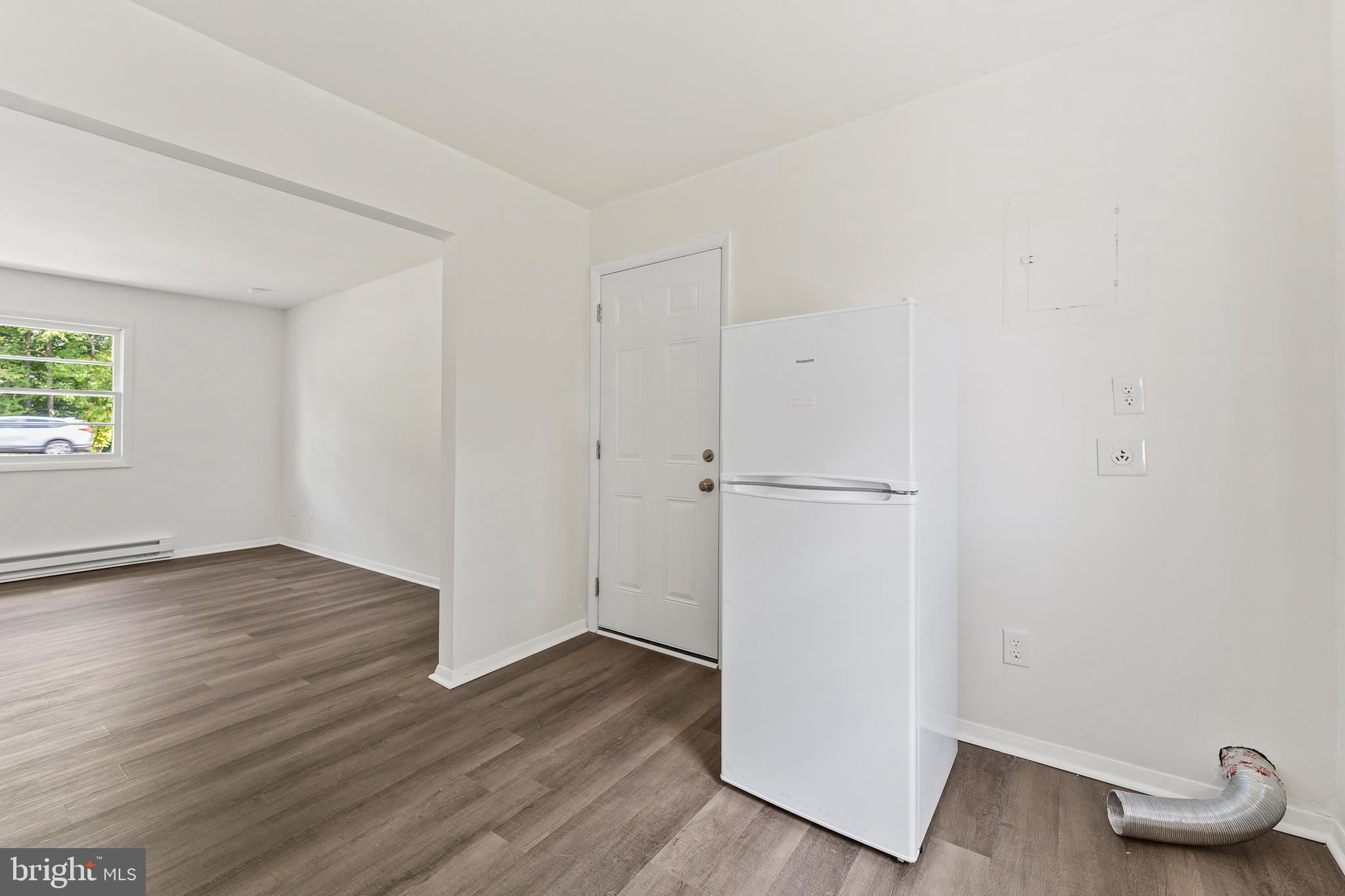 MILL GARDEN - Residential Lease