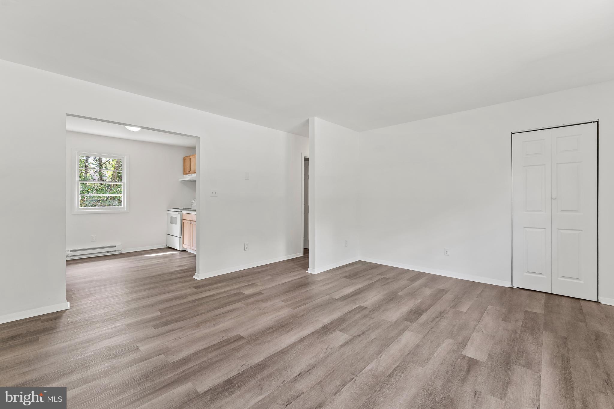 MILL GARDEN - Residential Lease