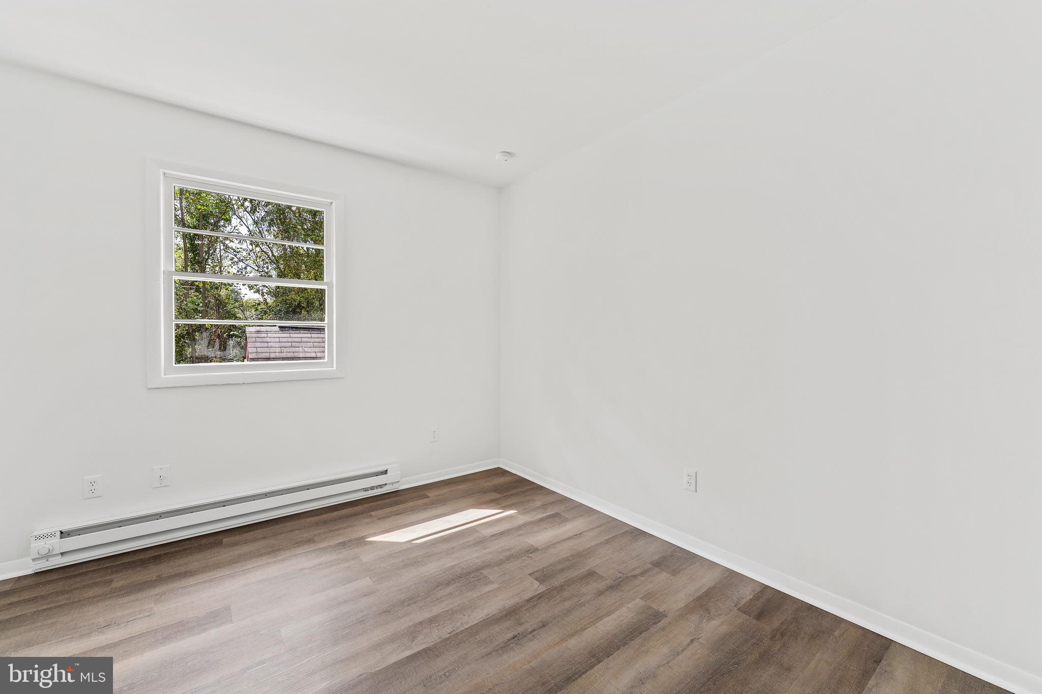 MILL GARDEN - Residential Lease