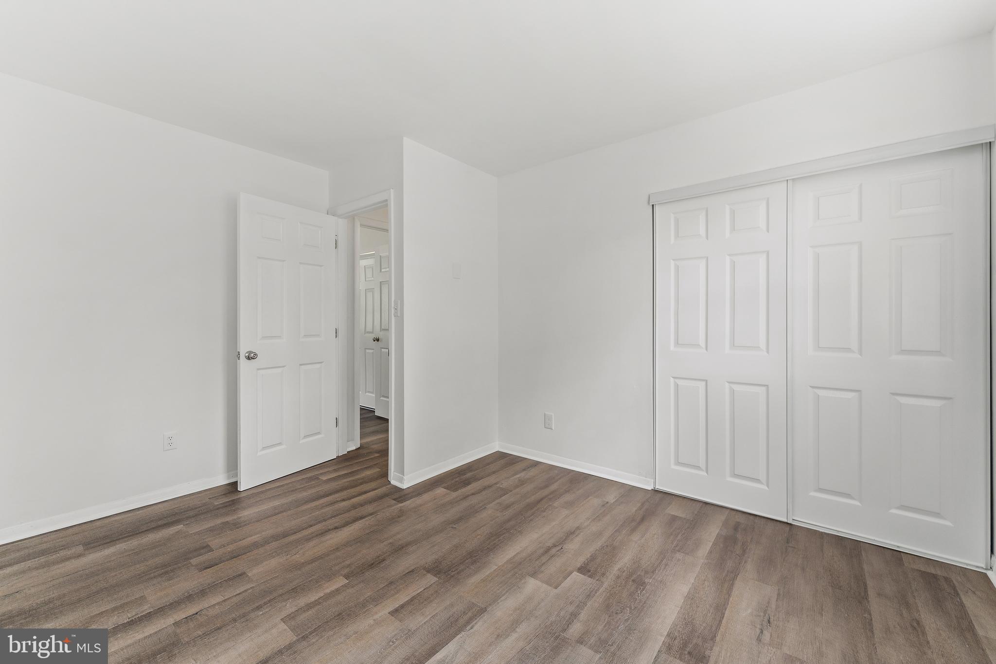 MILL GARDEN - Residential Lease