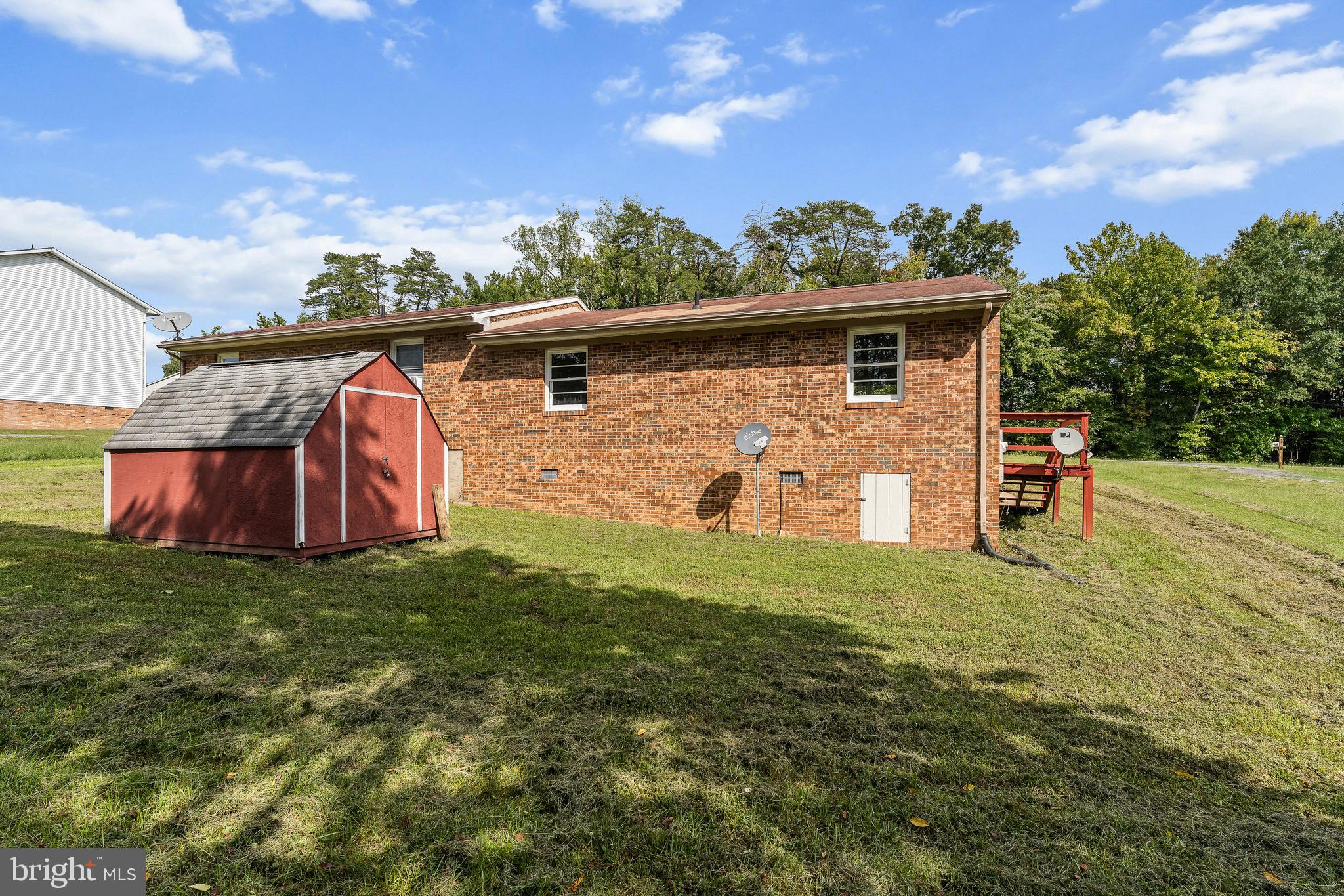 MILL GARDEN - Residential Lease