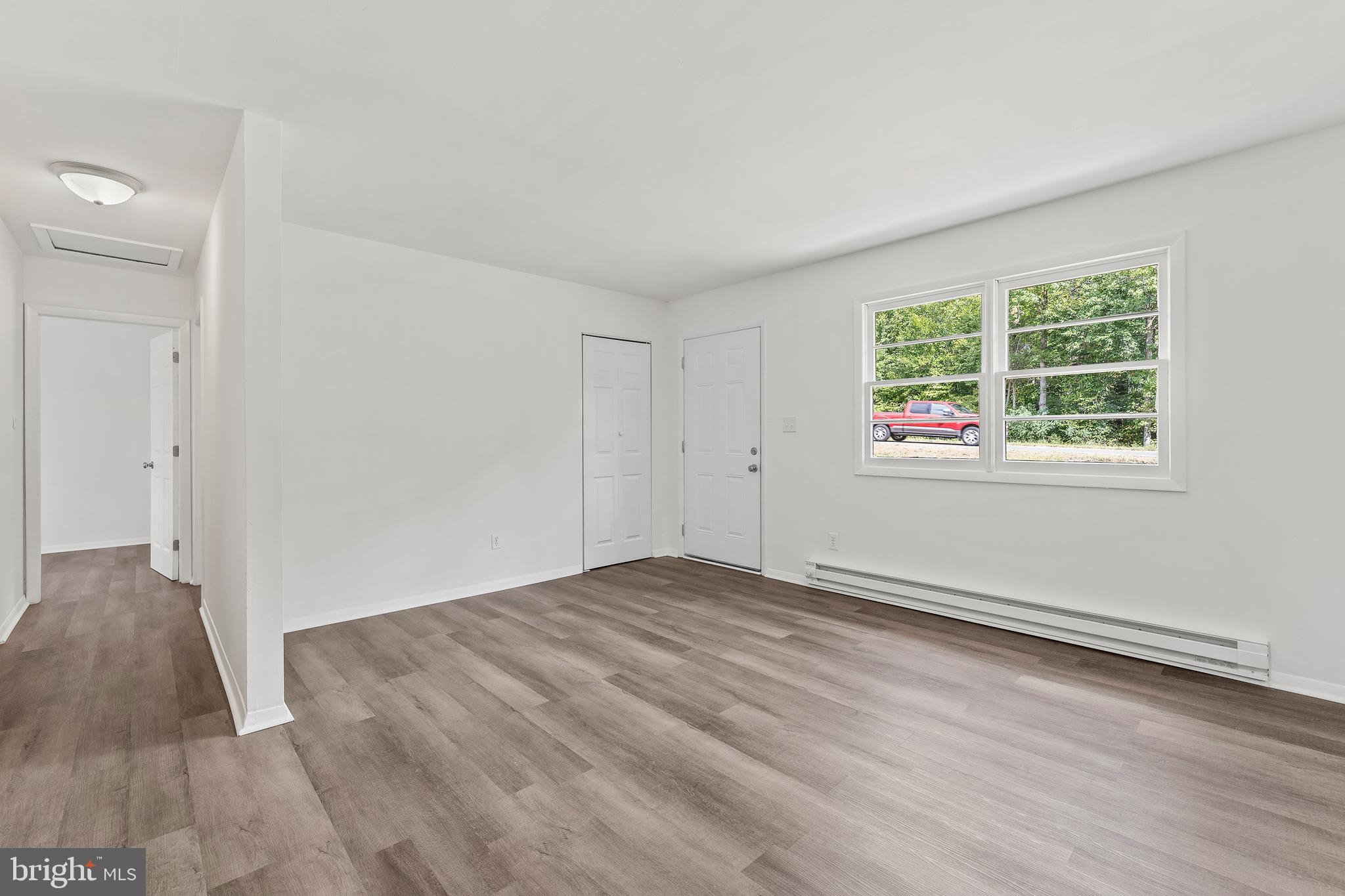 MILL GARDEN - Residential Lease