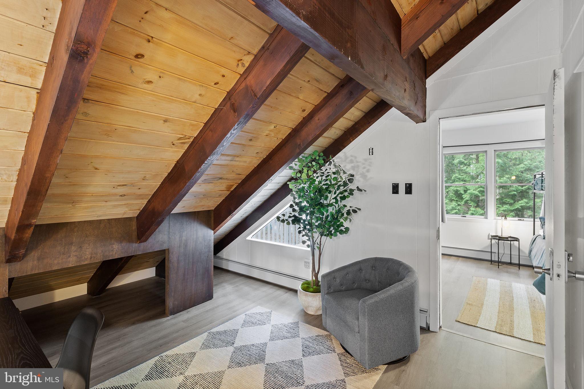 EAGLE ROCK RESORT - Residential