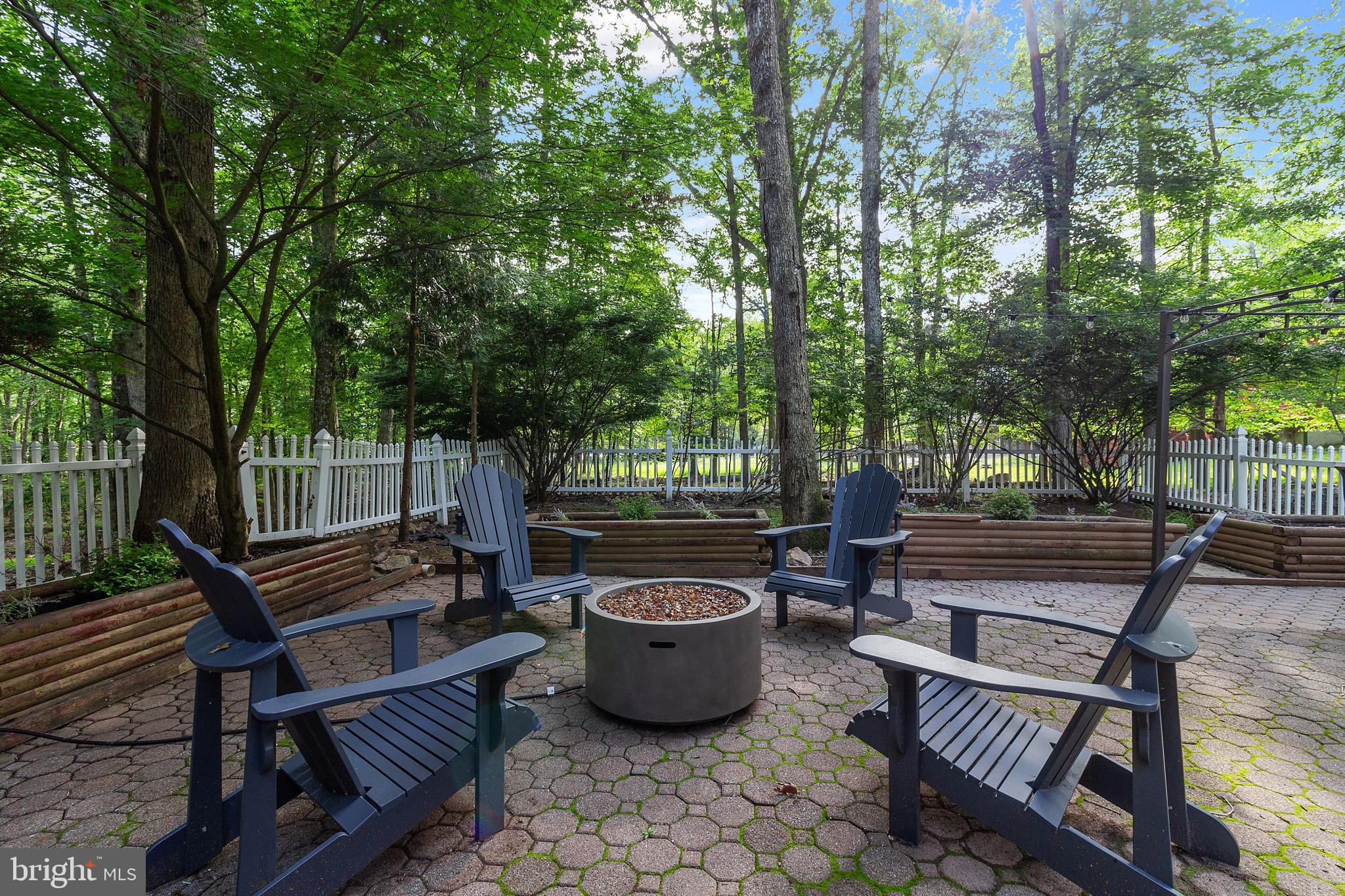 EAGLE ROCK RESORT - Residential