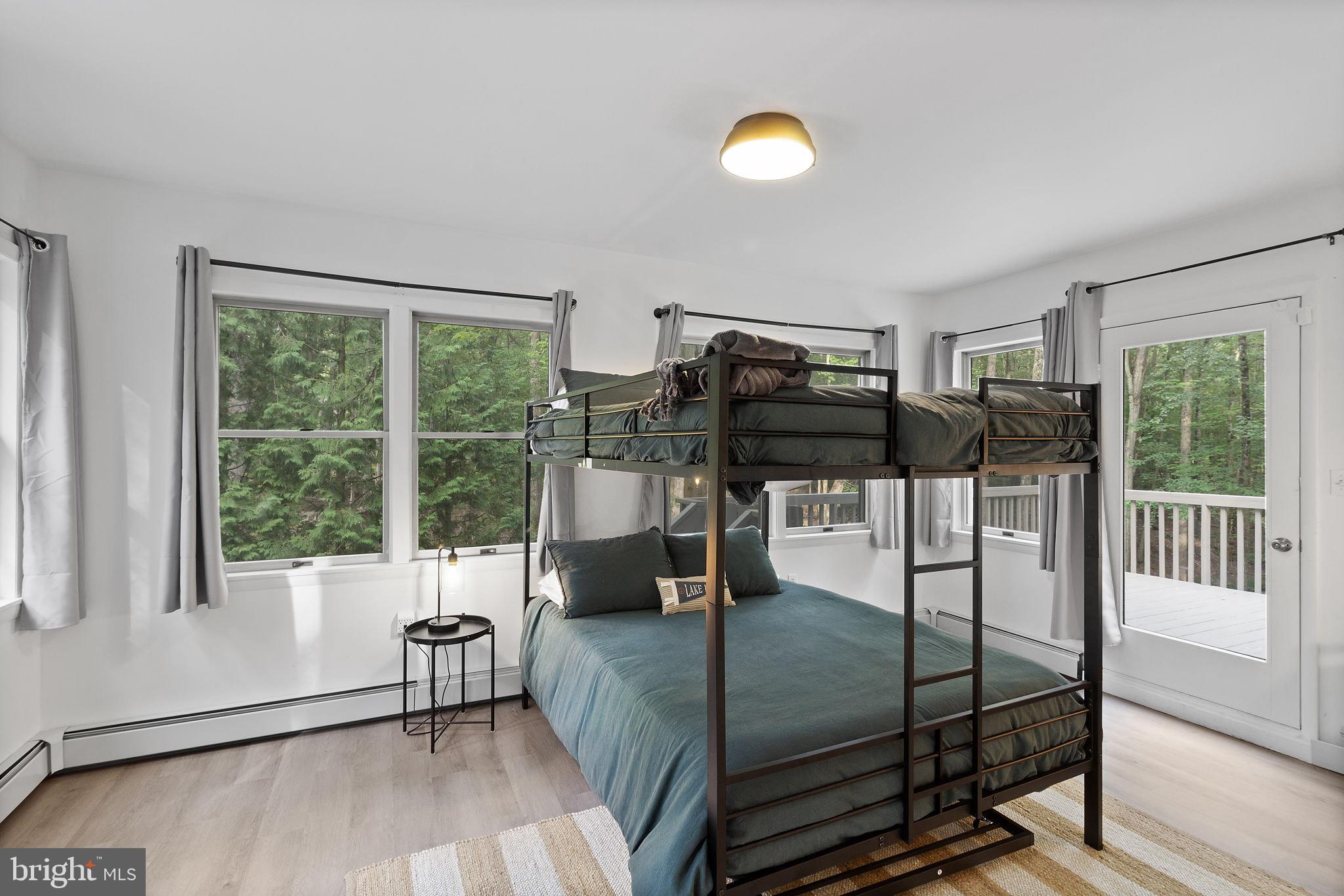 EAGLE ROCK RESORT - Residential