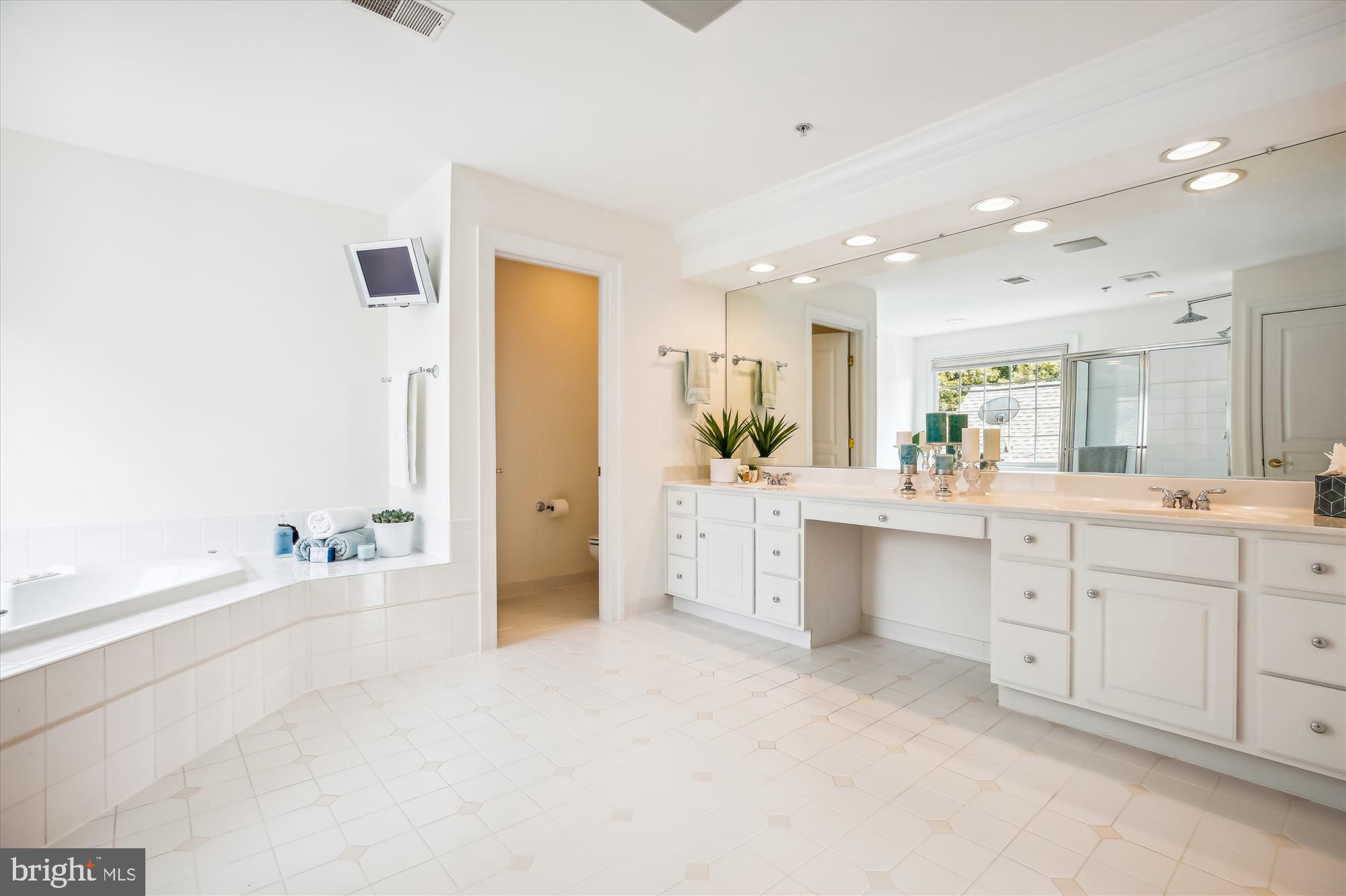 FALLSGROVE - Residential