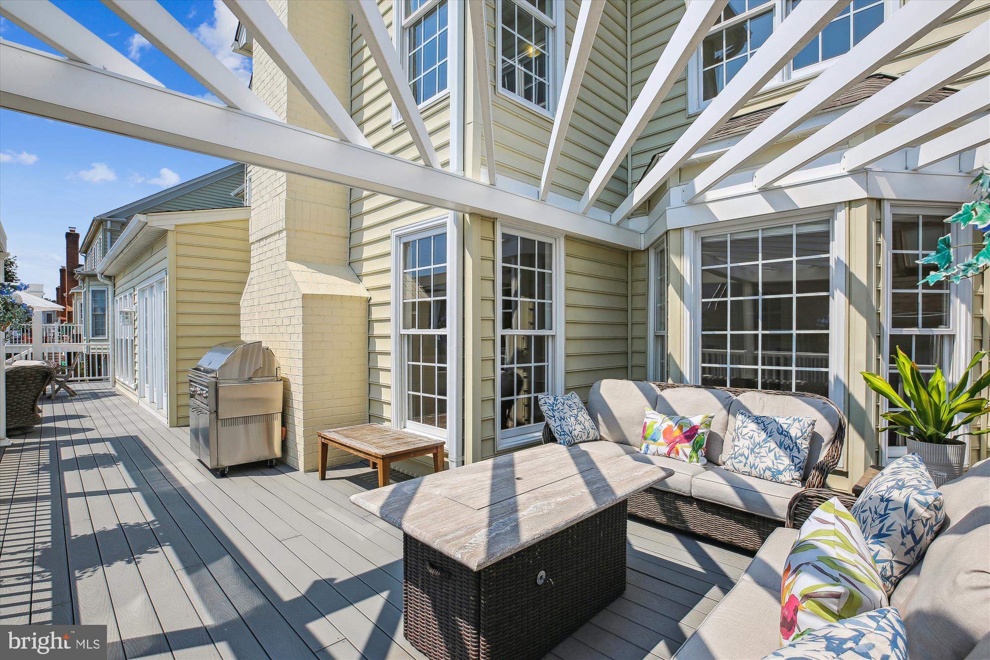 FALLSGROVE - Residential