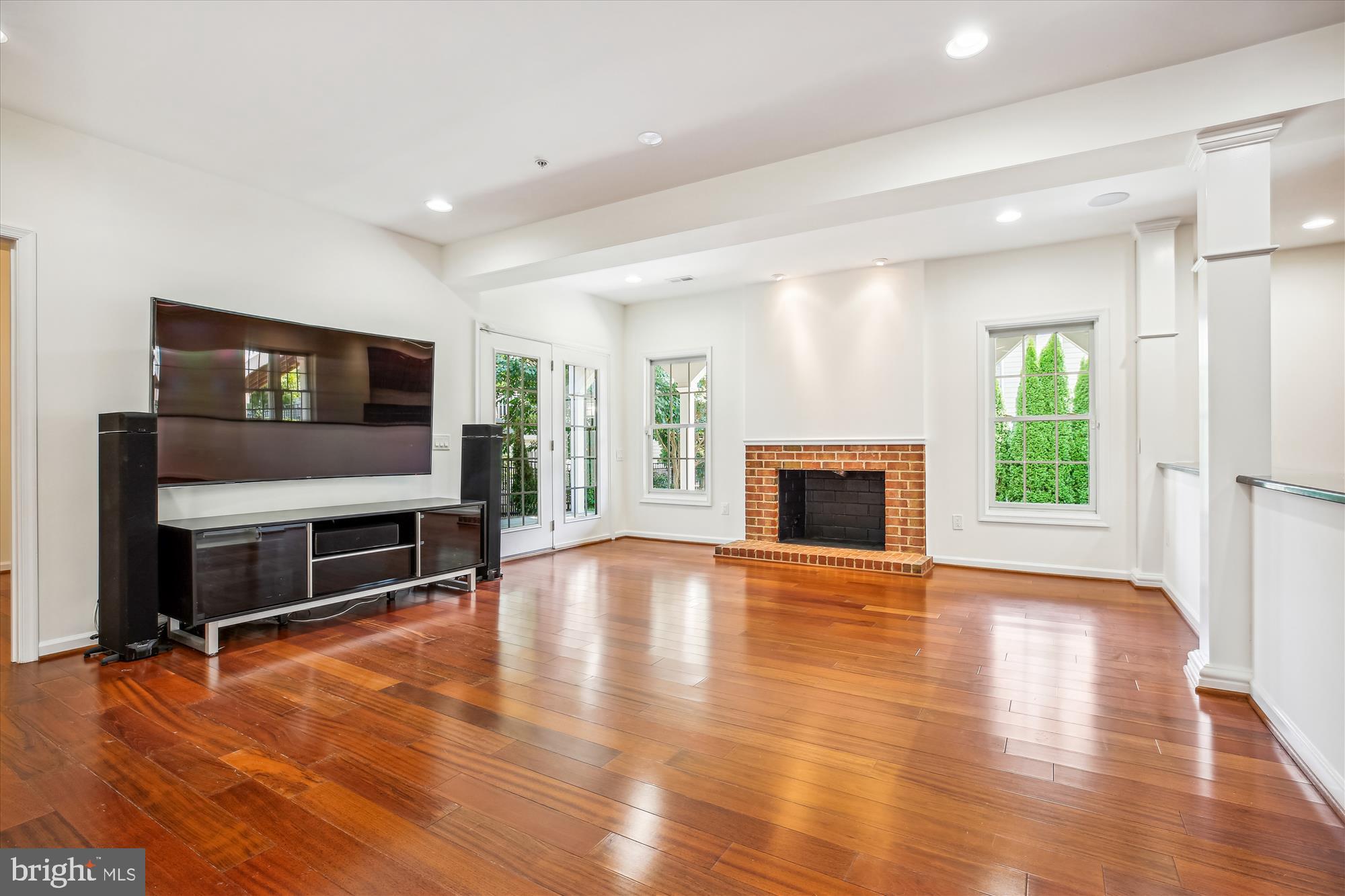 FALLSGROVE - Residential