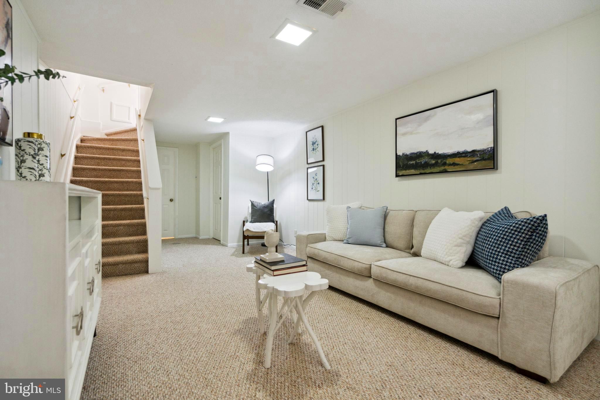 FAIRLINGTON VILLAGES - Residential