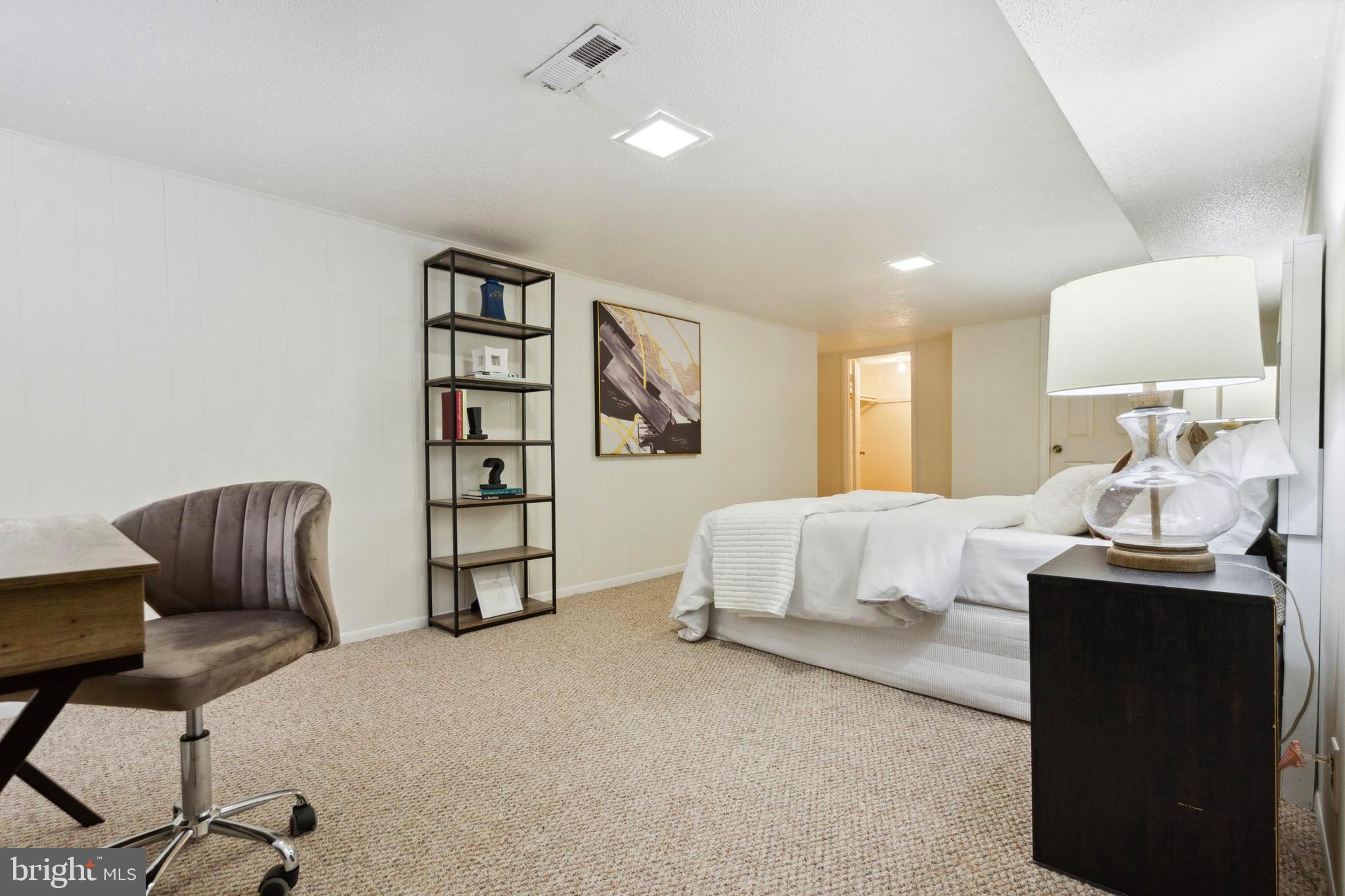 FAIRLINGTON VILLAGES - Residential