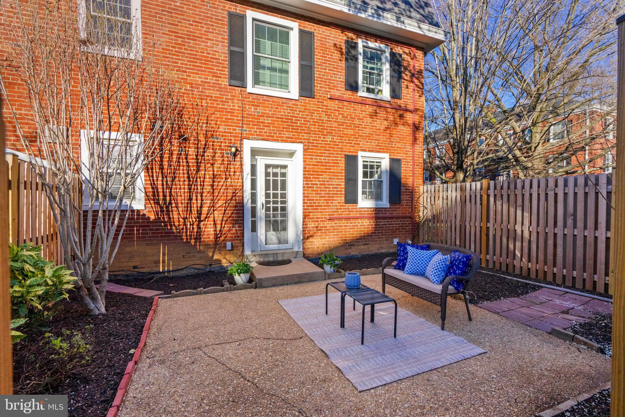 FAIRLINGTON VILLAGES - Residential