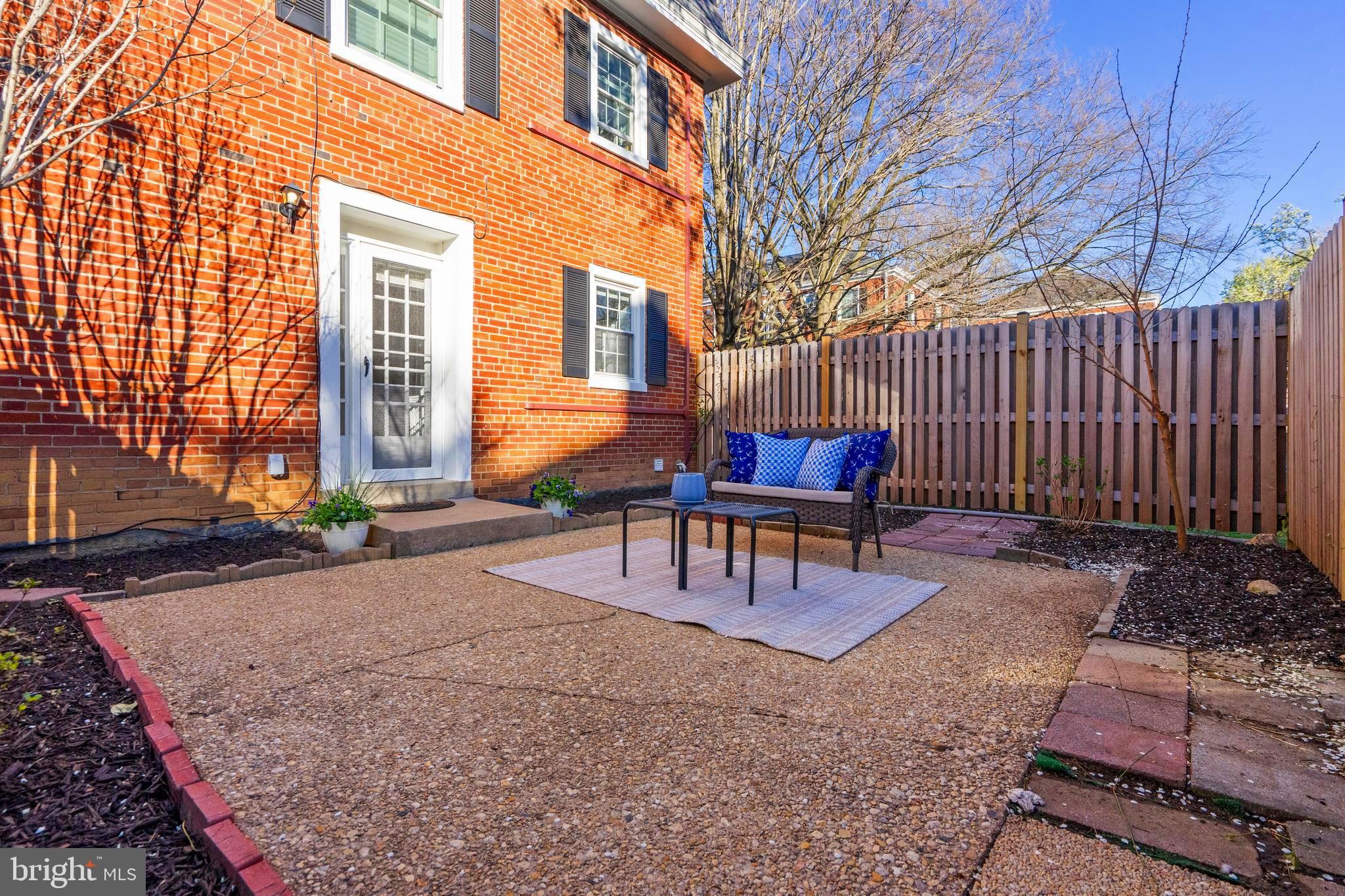 FAIRLINGTON VILLAGES - Residential