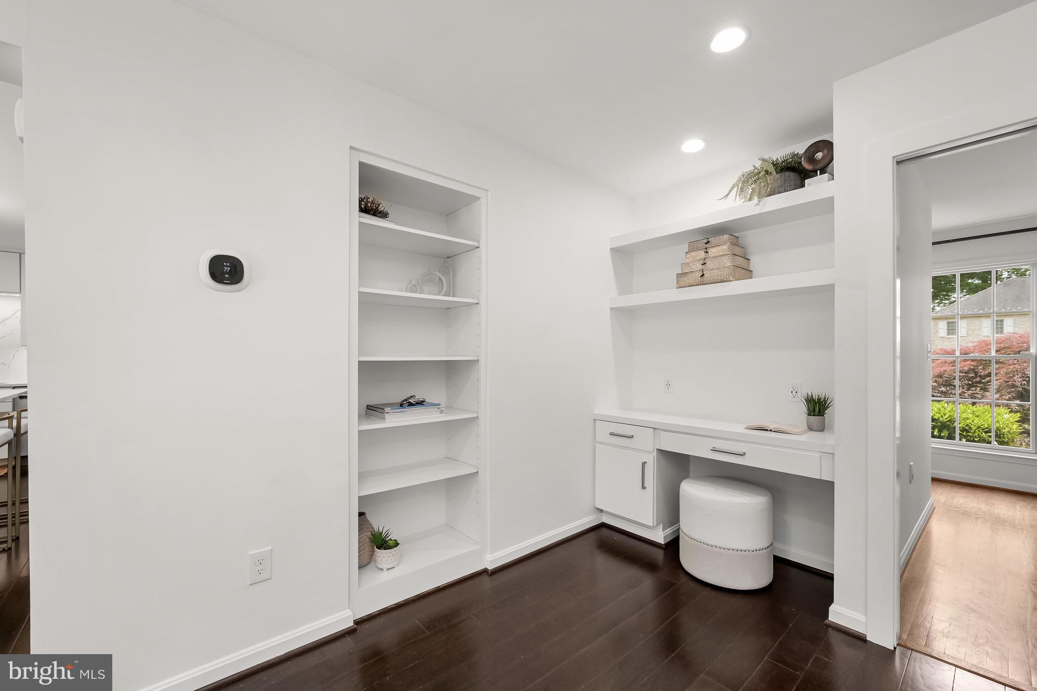 KENWOOD PARK - Residential