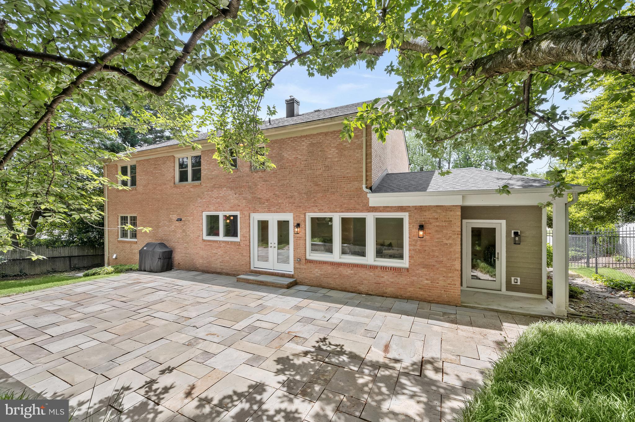 KENWOOD PARK - Residential