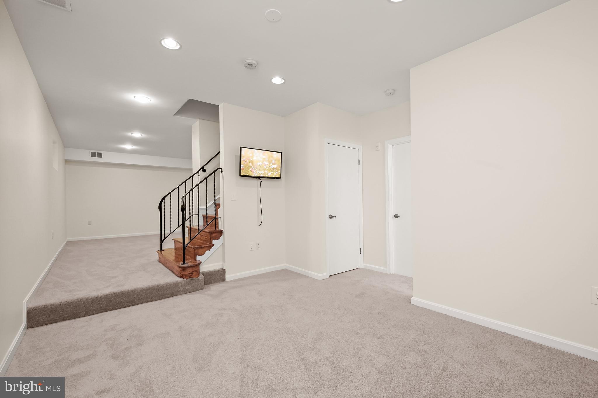 KENWOOD PARK - Residential