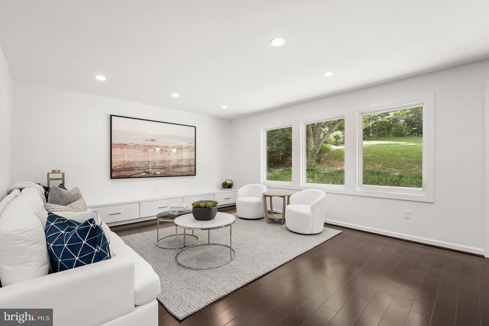 KENWOOD PARK - Residential