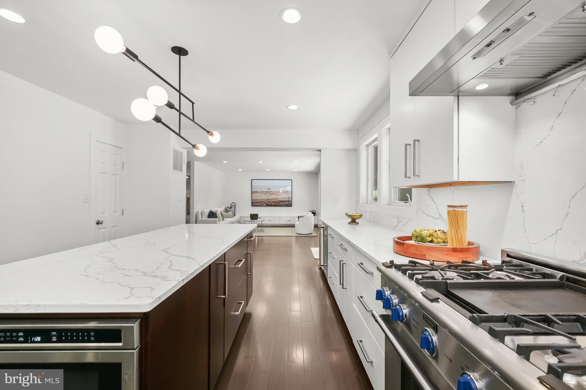 KENWOOD PARK - Residential