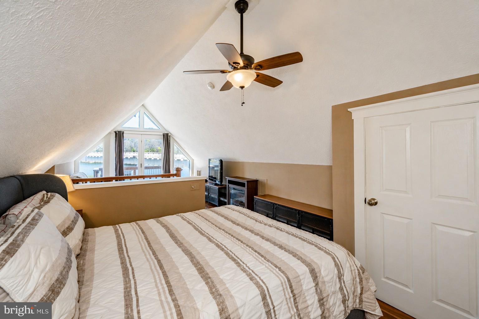 DEEP CREEK LAKE - Residential