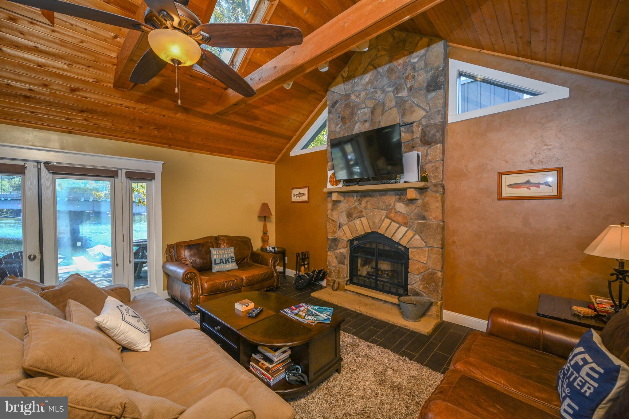 DEEP CREEK LAKE - Residential